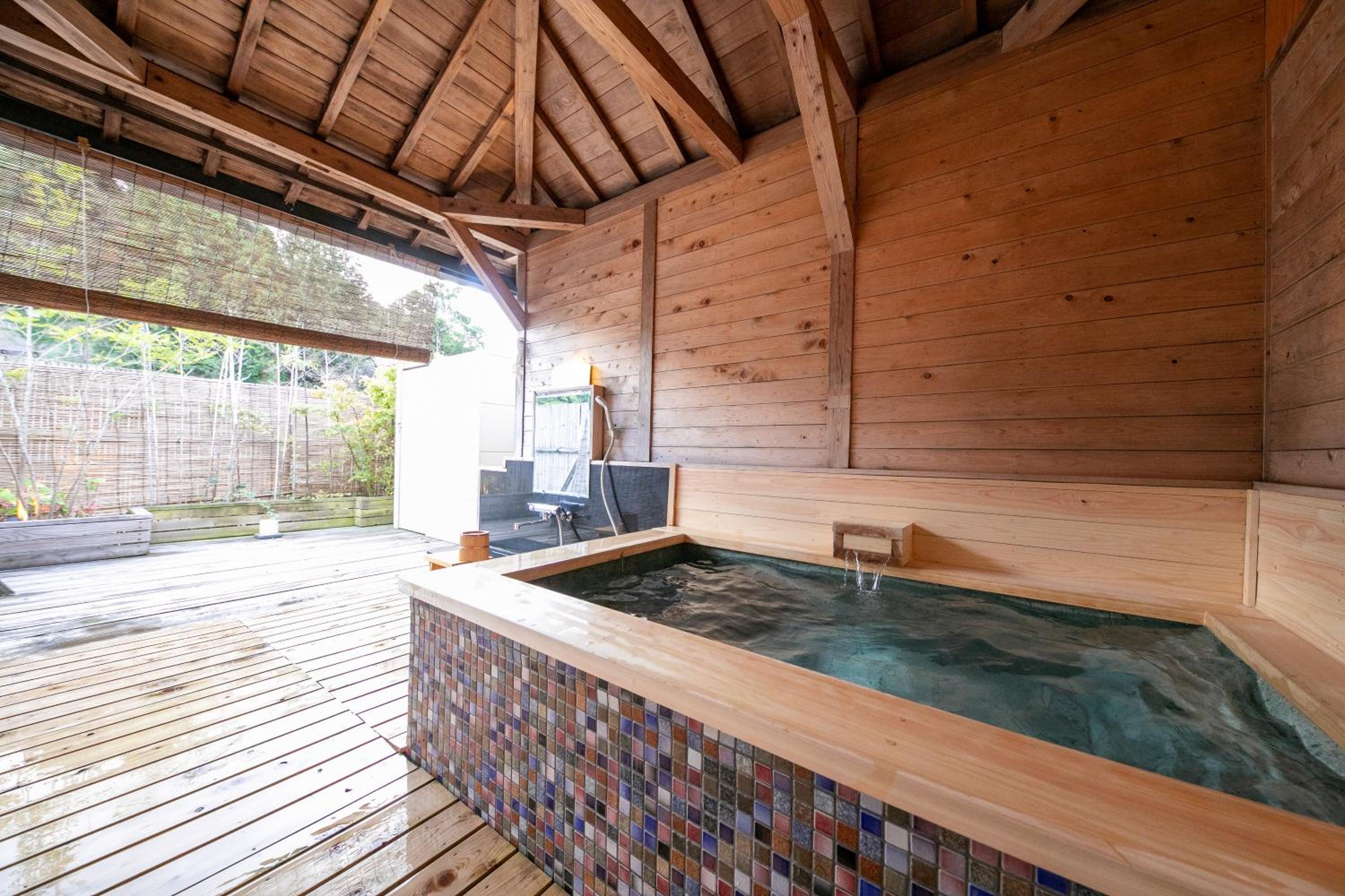 Japanese-Style Twin Room (Sazanka) photo 3
