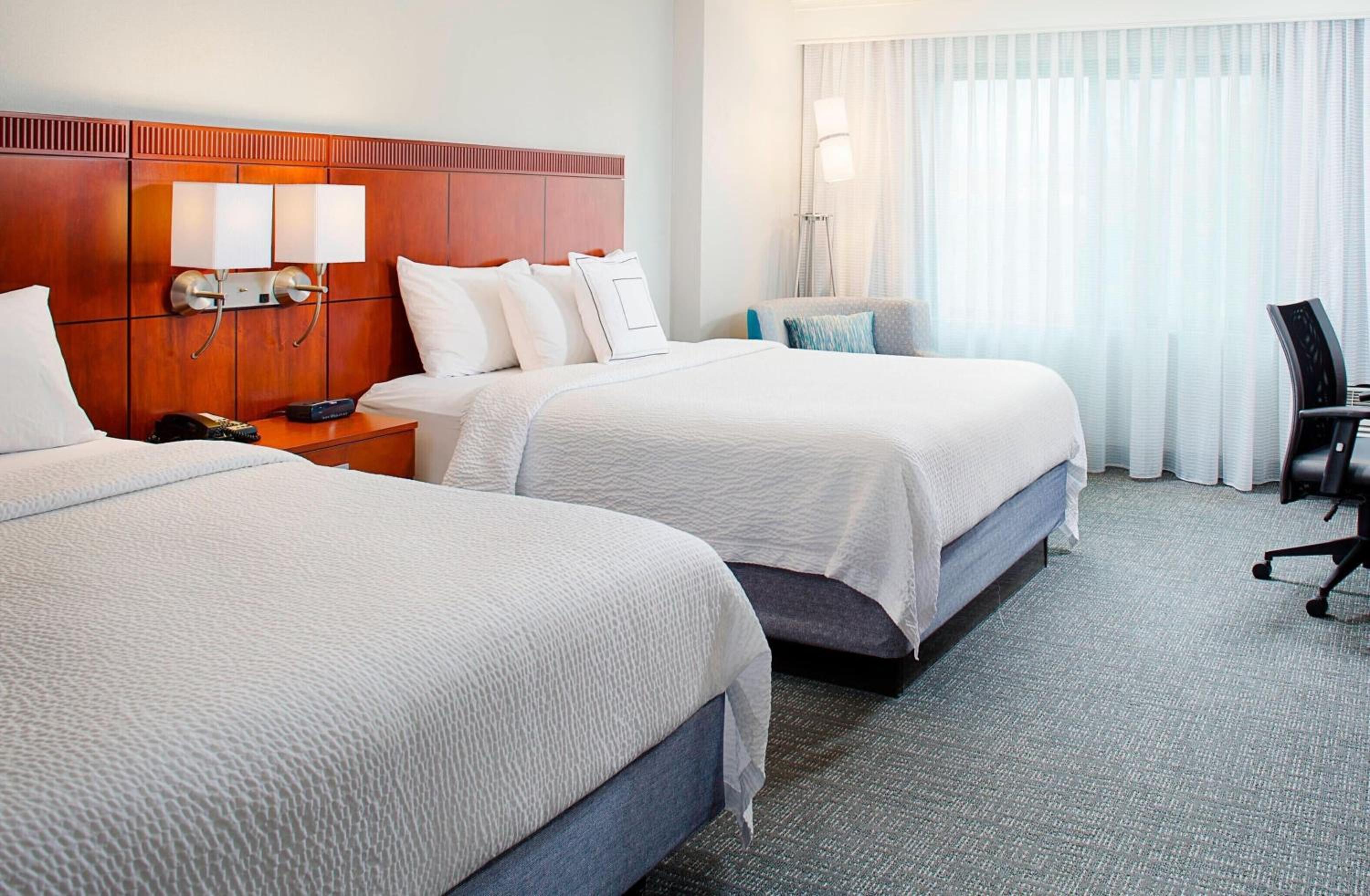 Queen Room with Two Queen Beds - Photo 1