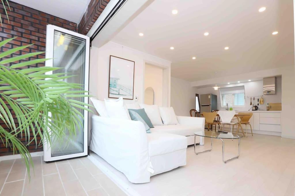 Three-Bedroom Apartment - Photo 1