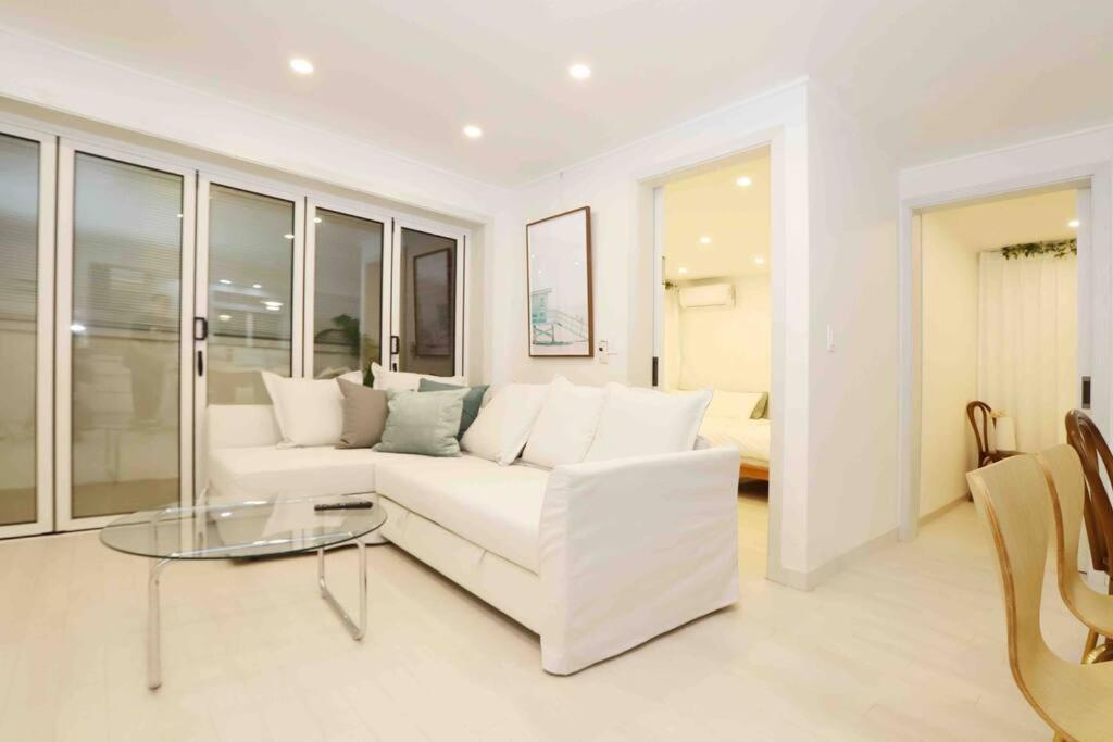 Three-Bedroom Apartment - Photo 2