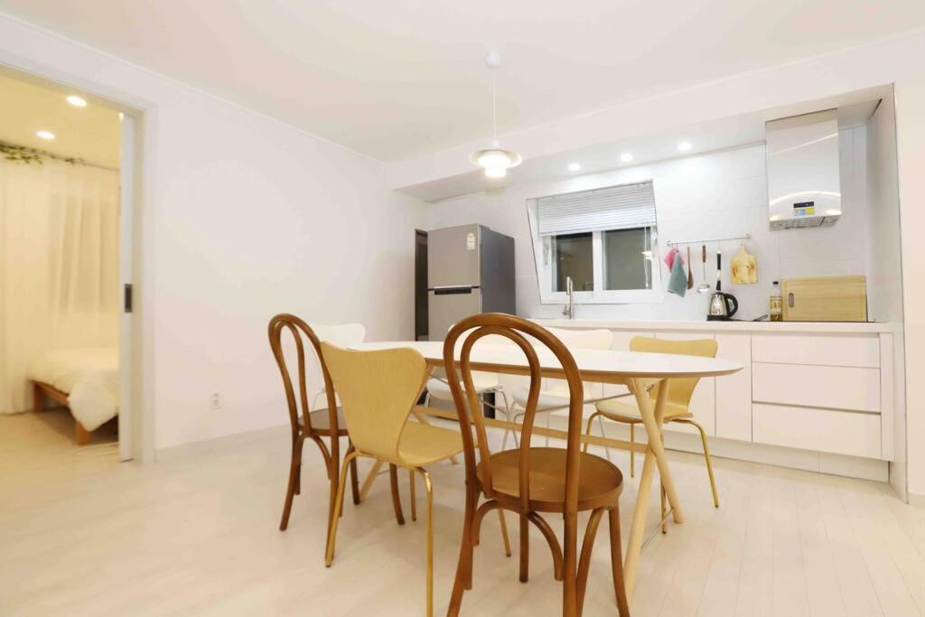 Three-Bedroom Apartment - Photo 14