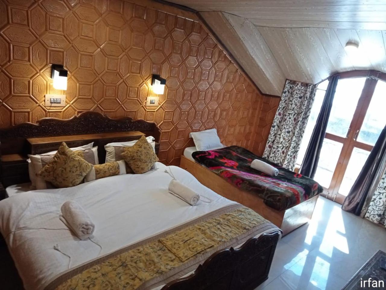 Deluxe Triple Room - Photo 7