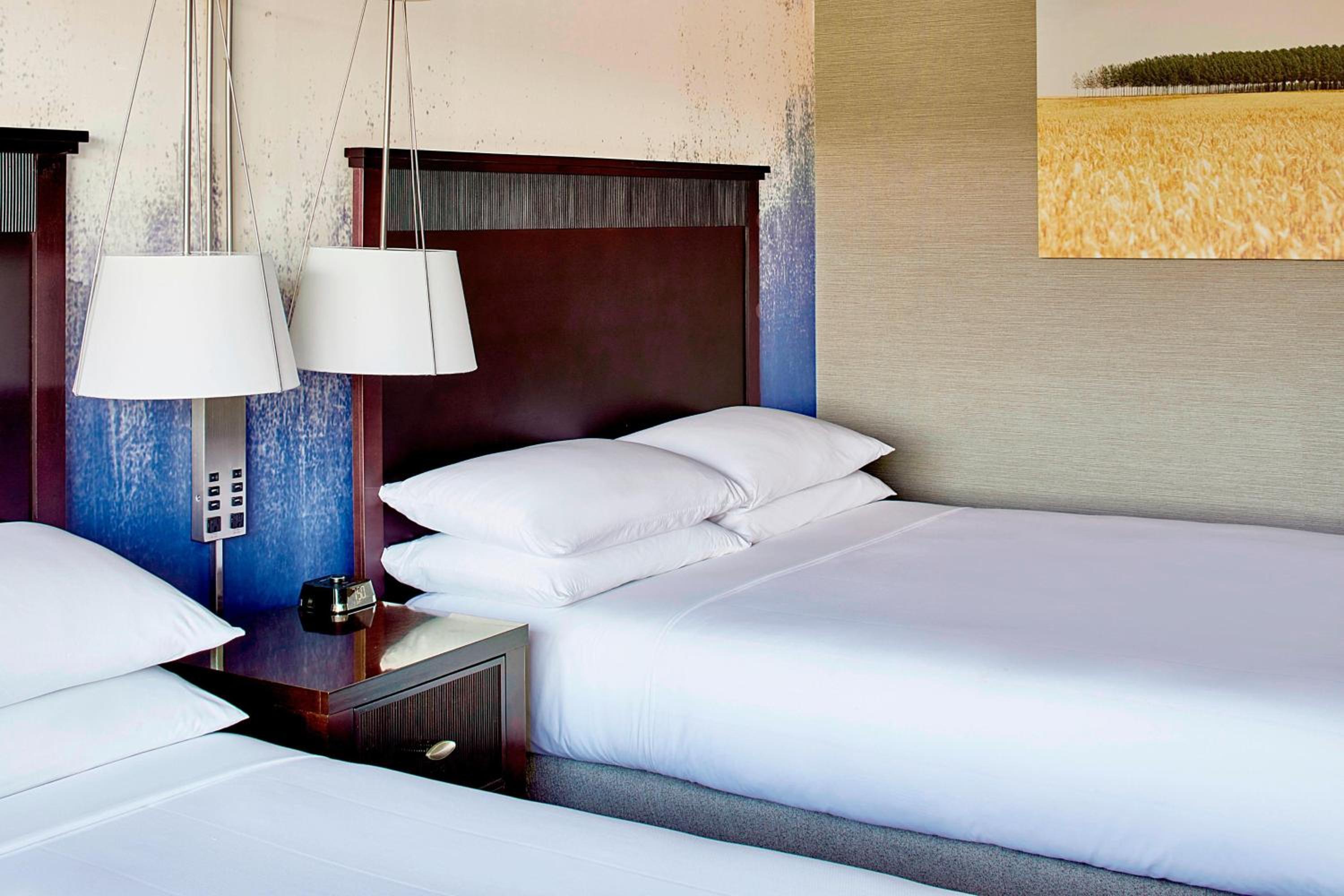 Guest room, 2 Queen - Photo 4