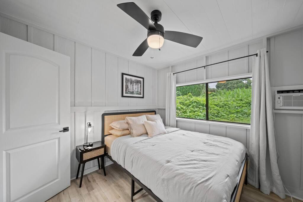 Three-Bedroom House photo 2