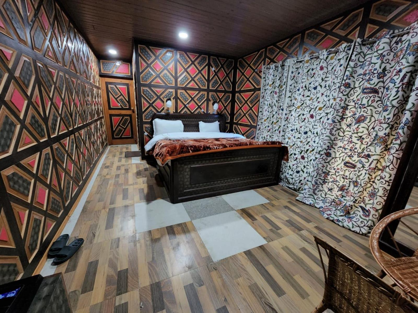 Deluxe Double Room photo 2
