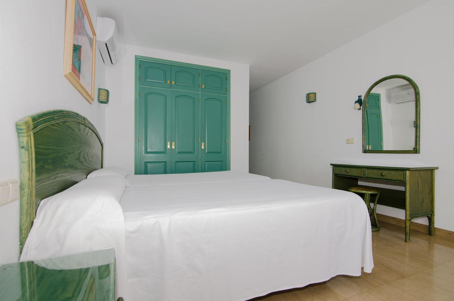 Superior Twin Room - Photo 2