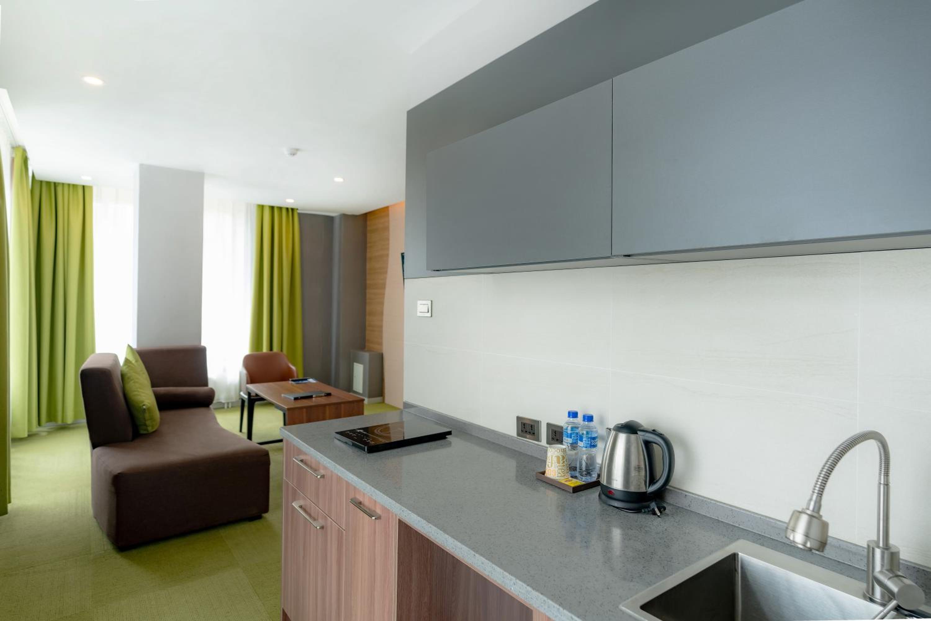 Family Room - Photo 6