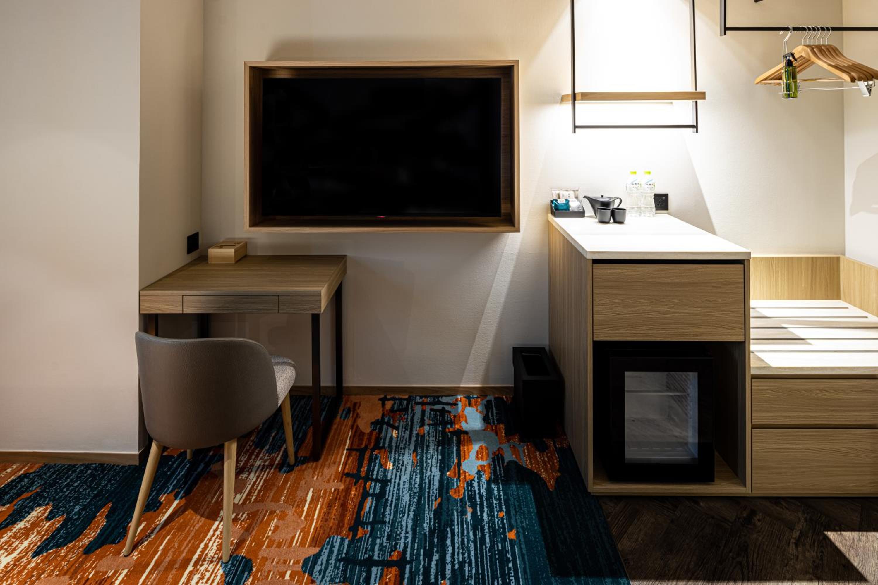 Two Adjacent Twin Rooms (non connecting) - Non-Smoking