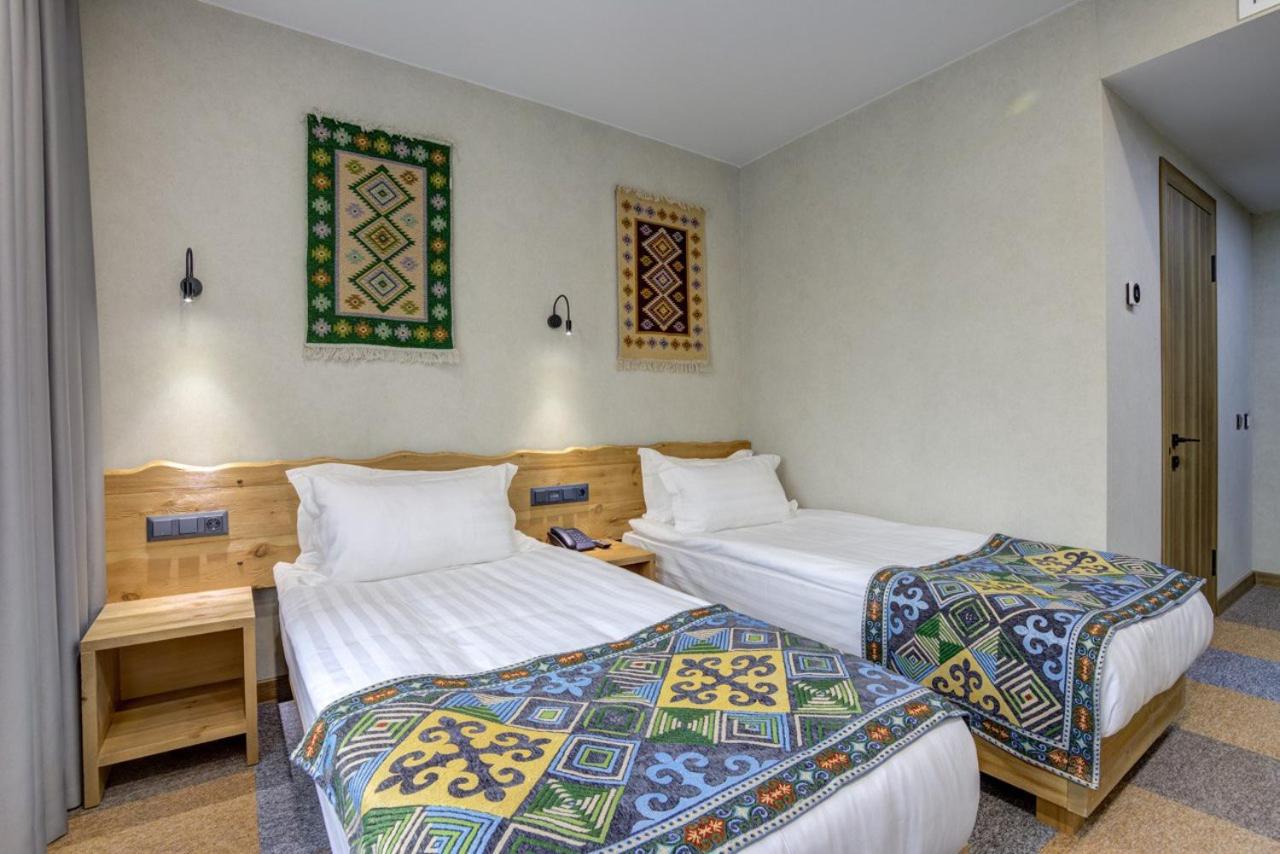 Twin Room - Photo 1