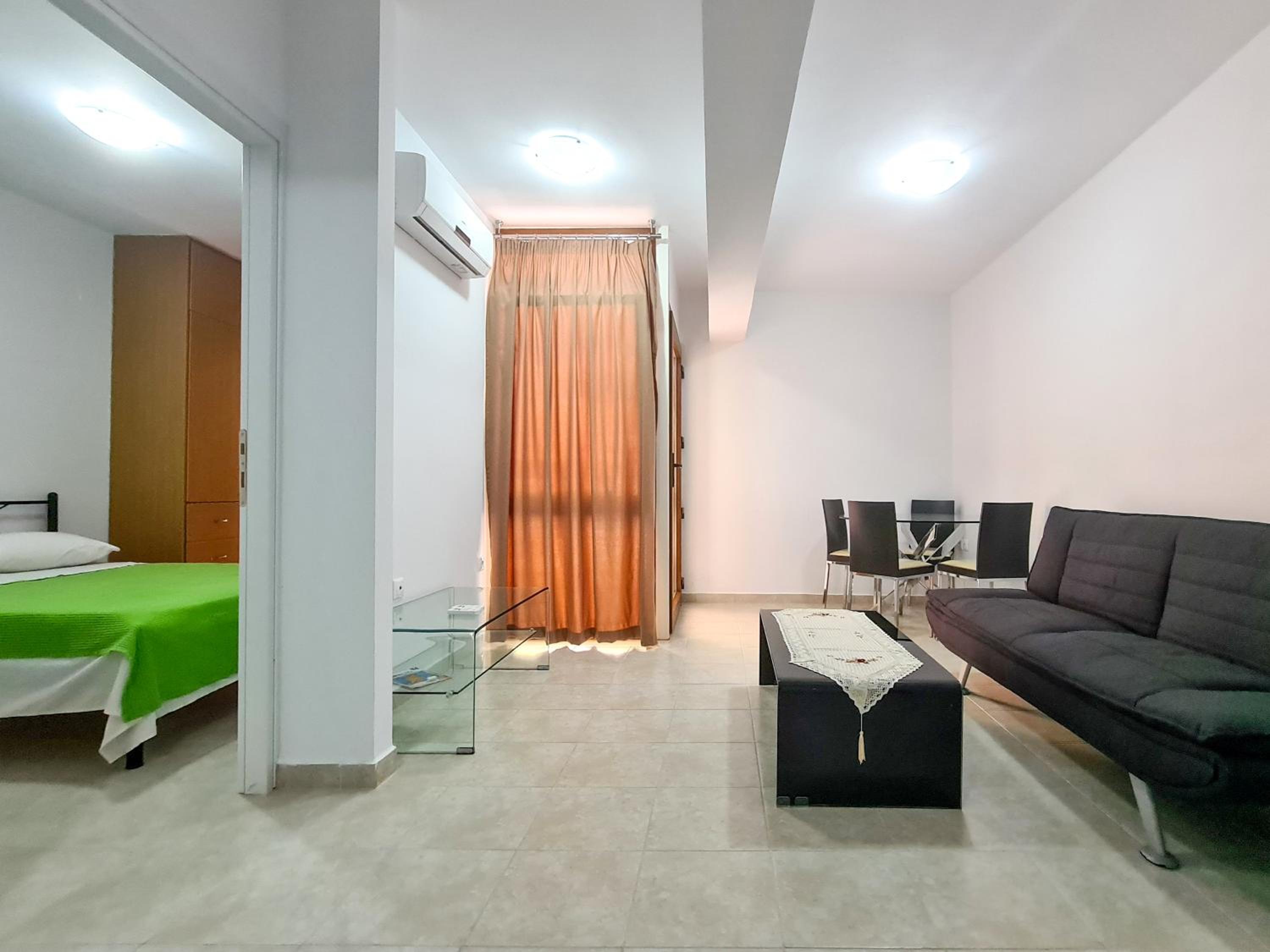 Three-Bedroom Villa photo 1