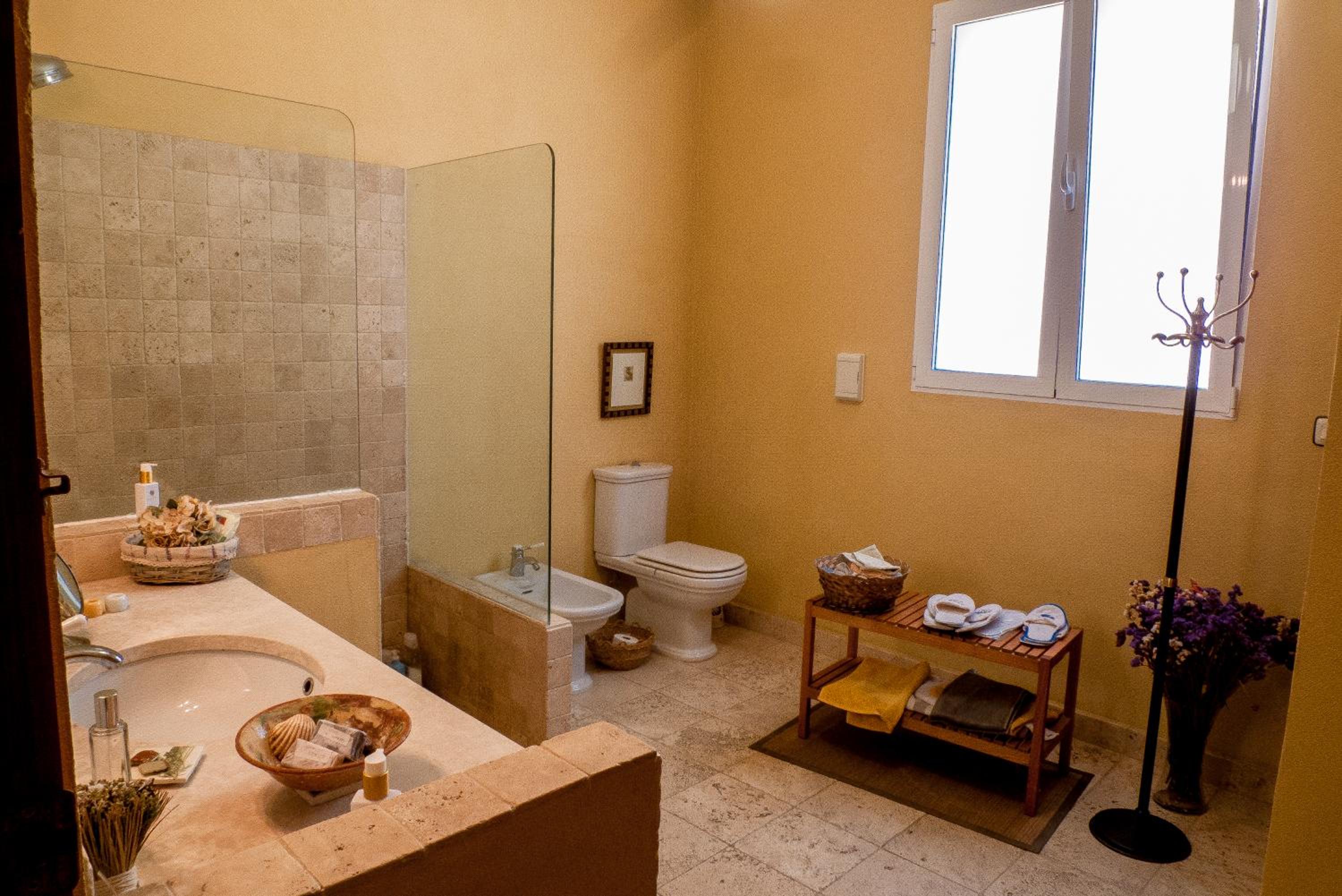Double Room with Sea View - Photo 11