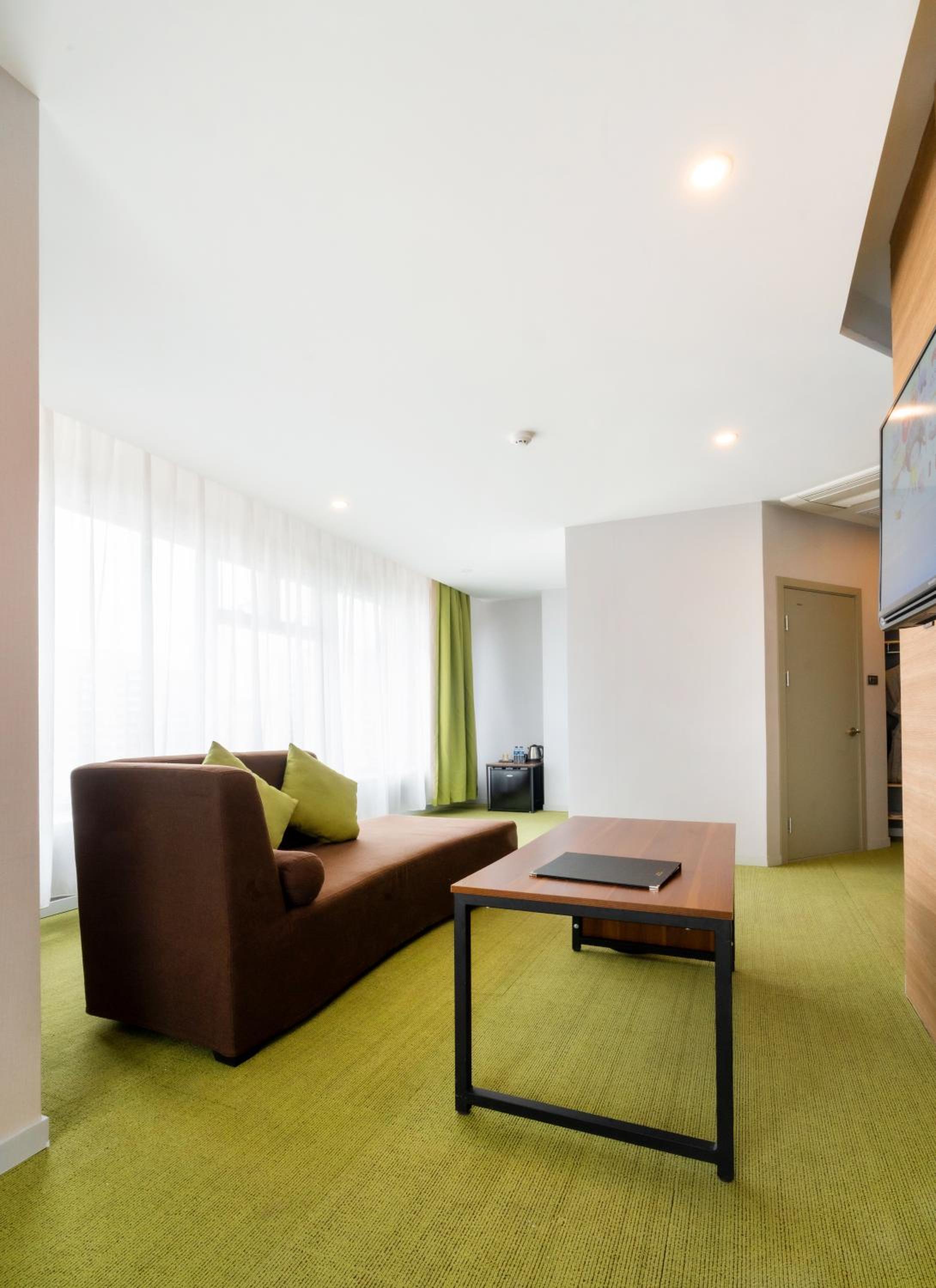 Deluxe Double Room with Bath photo 3