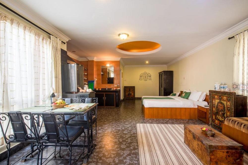 Superior Apartment
