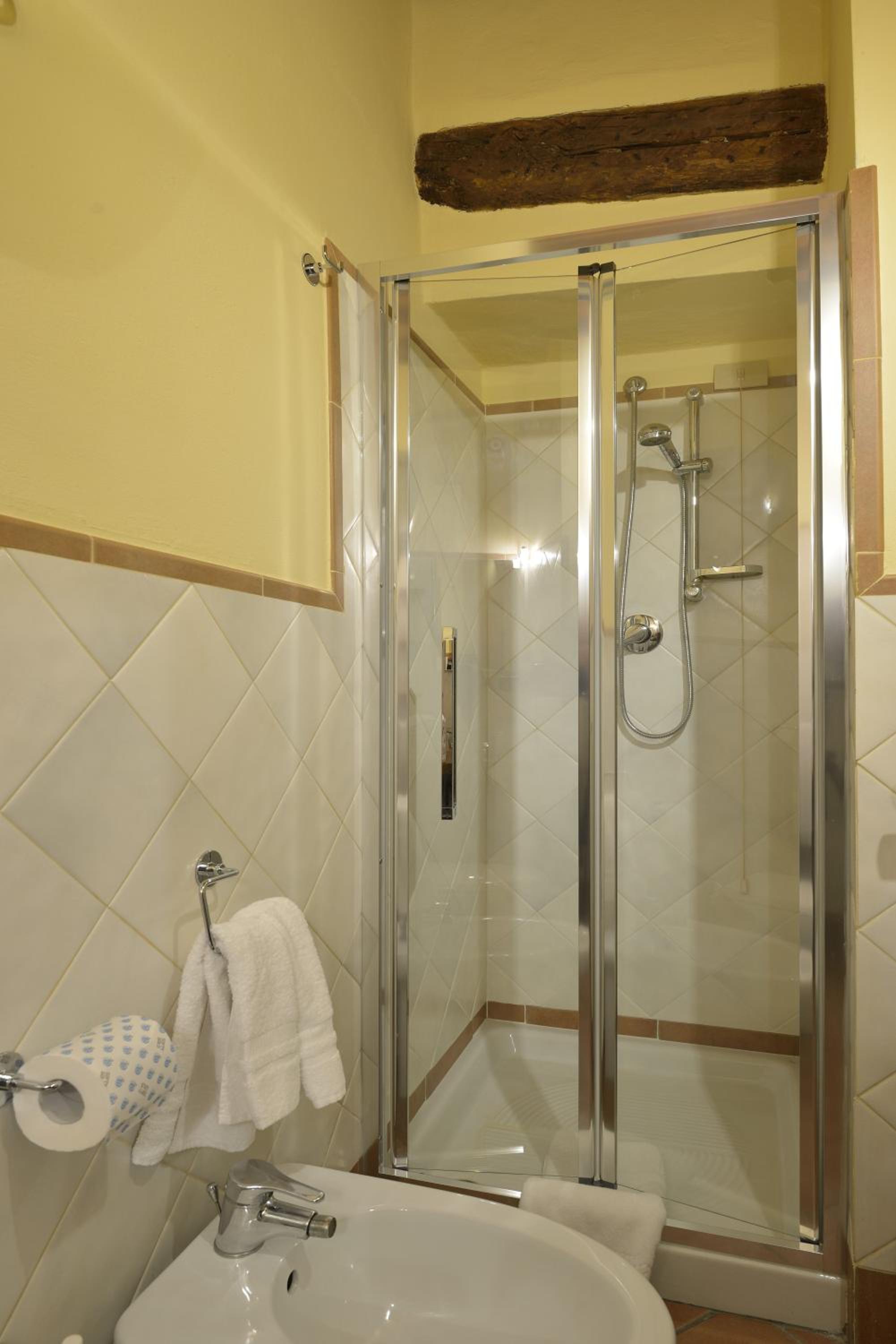 Deluxe Junior Suite photo 2