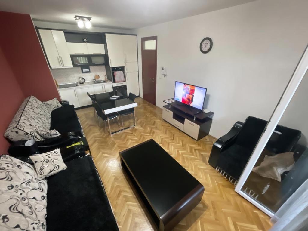 Two-Bedroom Apartment photo 2