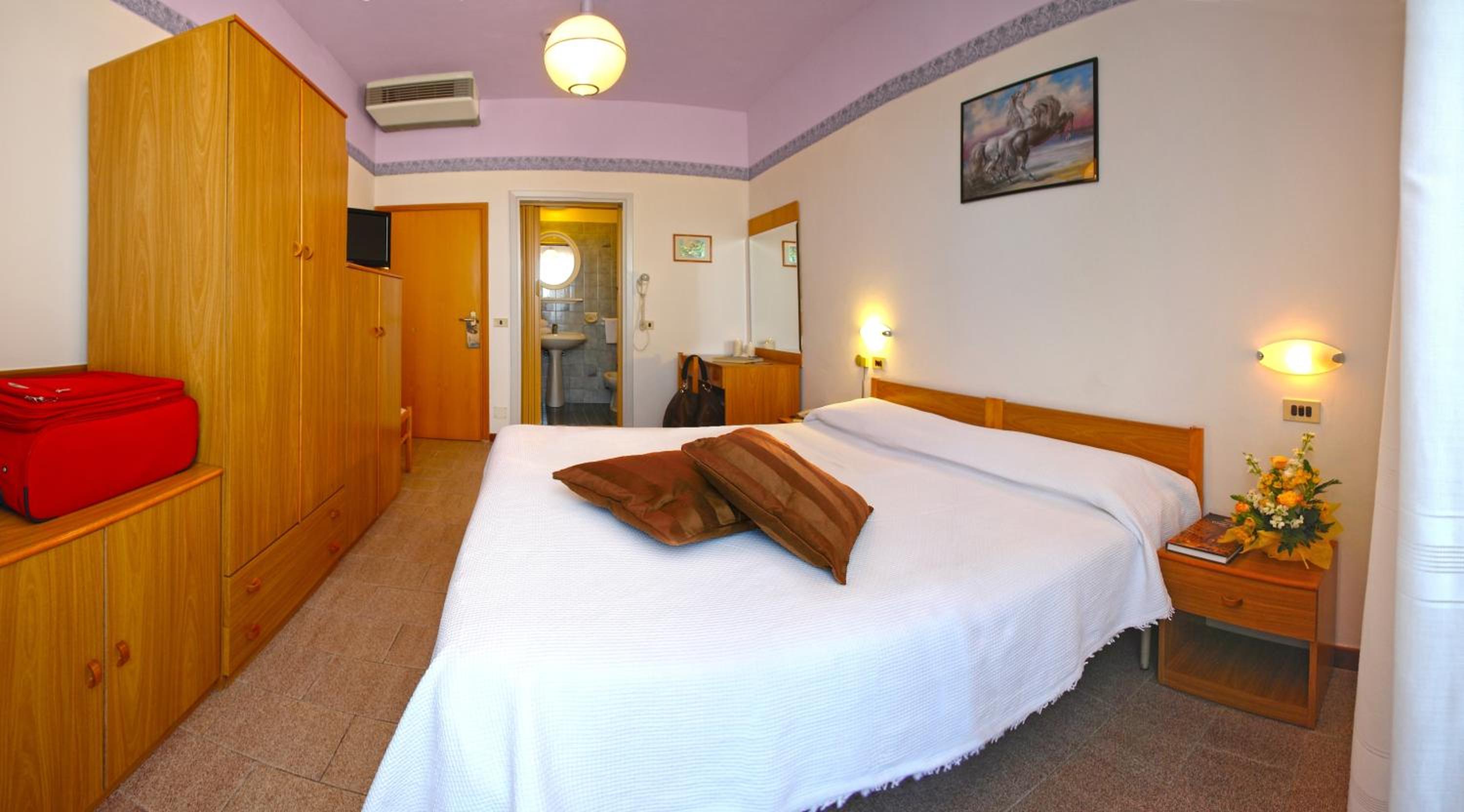 Double Room with Sea View photo 2
