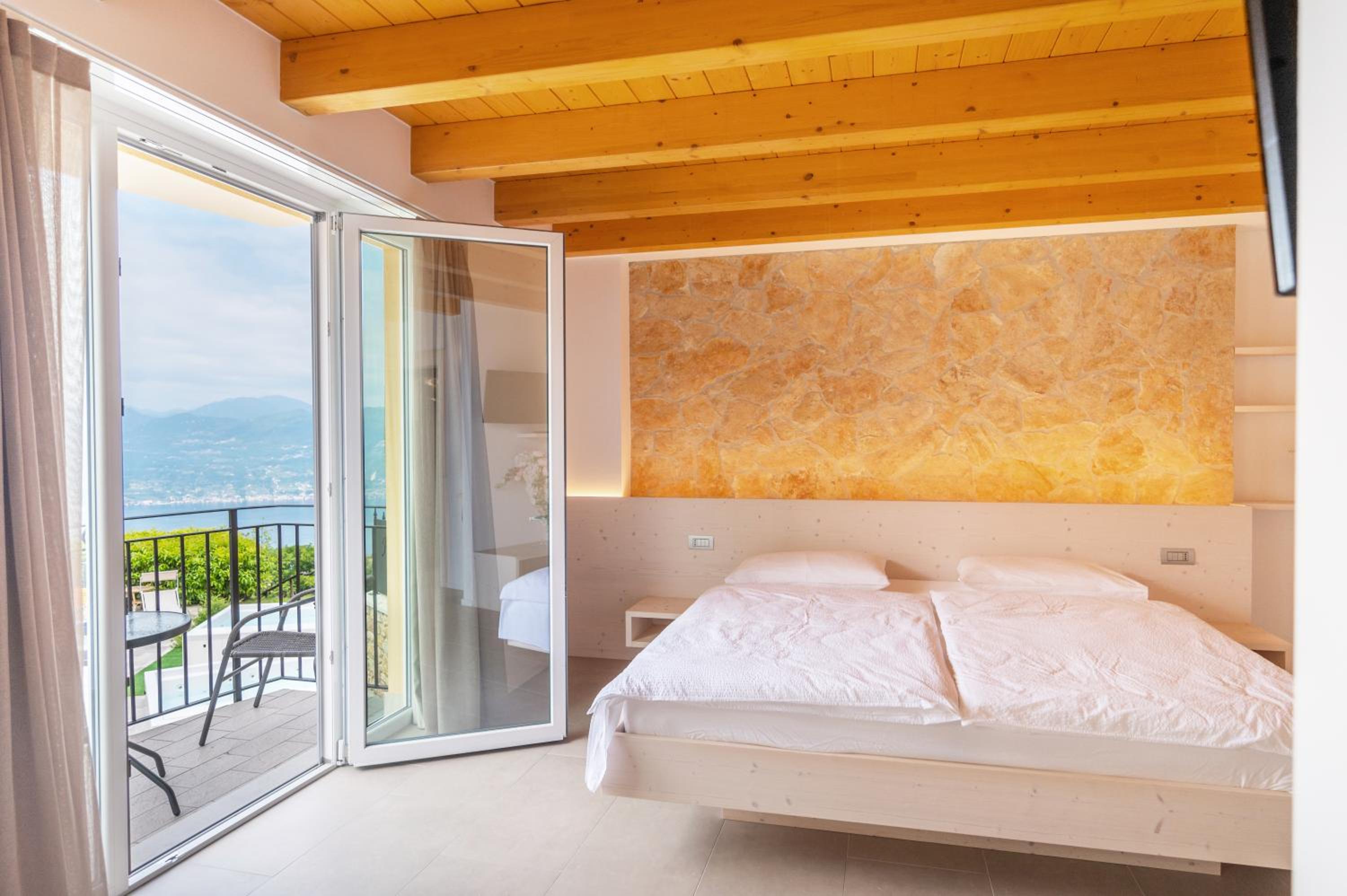 Suite photo 1