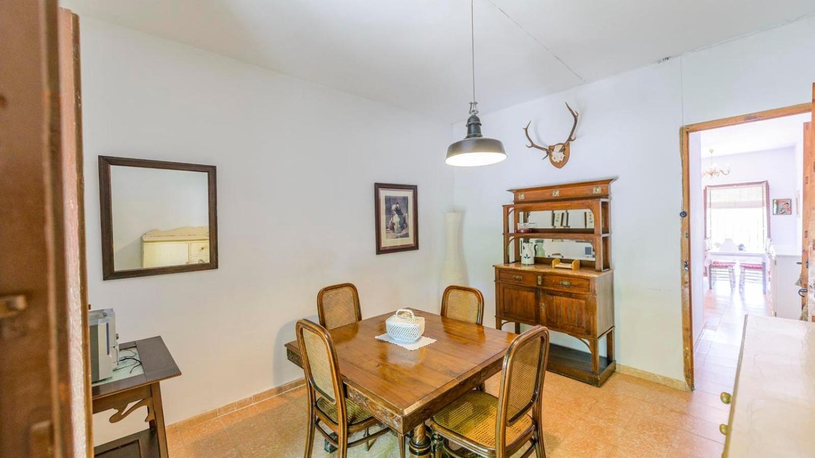 Casa de cinco habitaciones