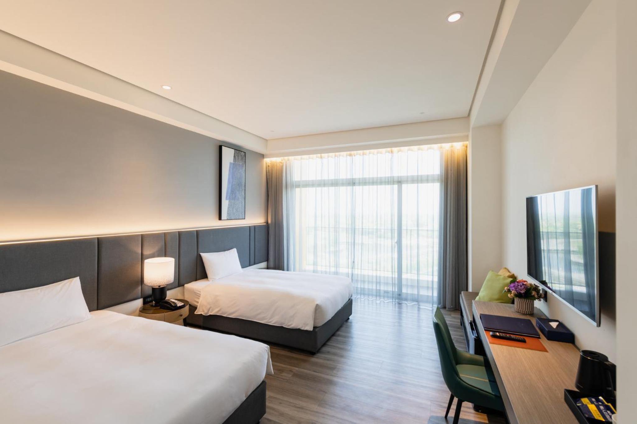 Twin Room with Lake View