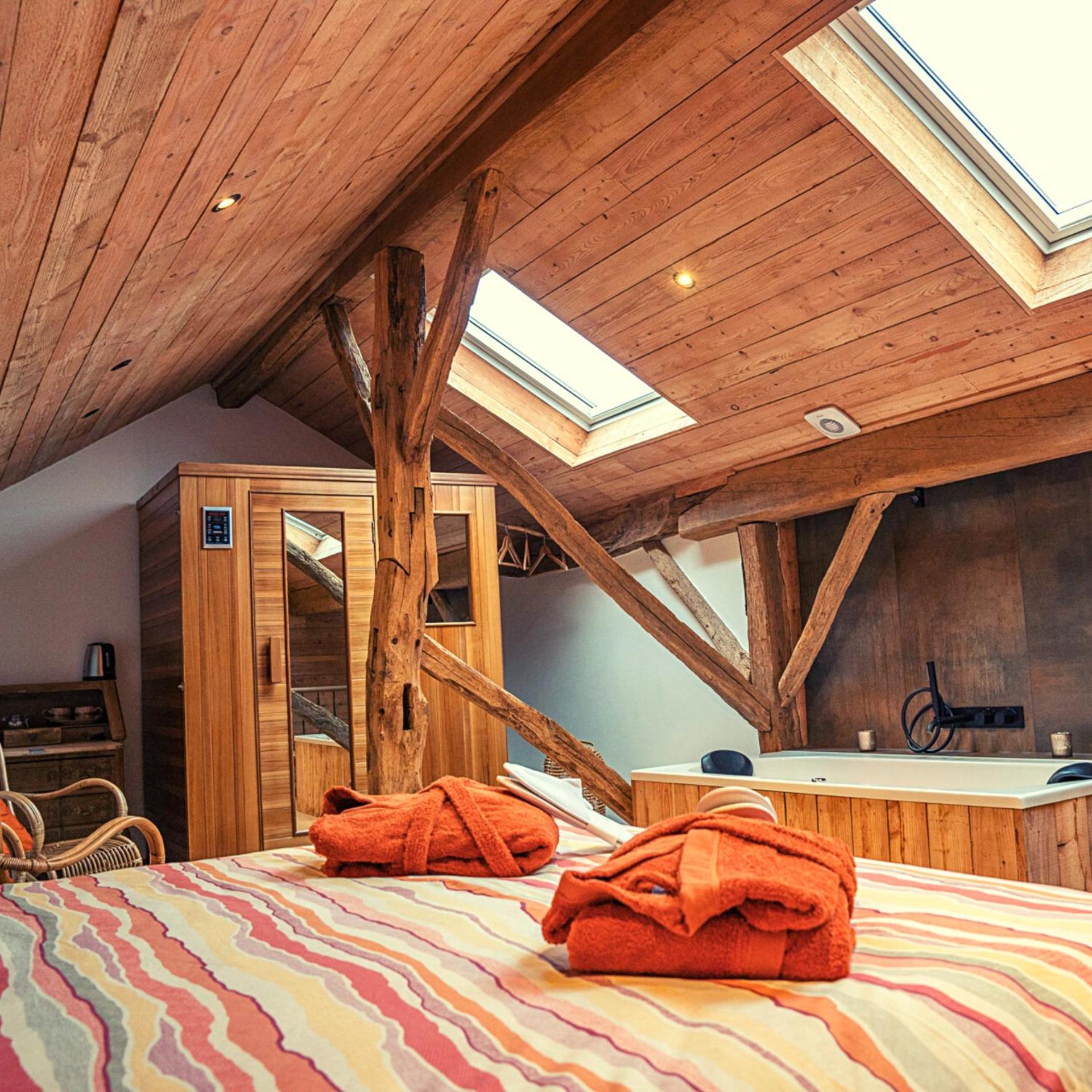 Deluxe Double Room with Bath photo 1