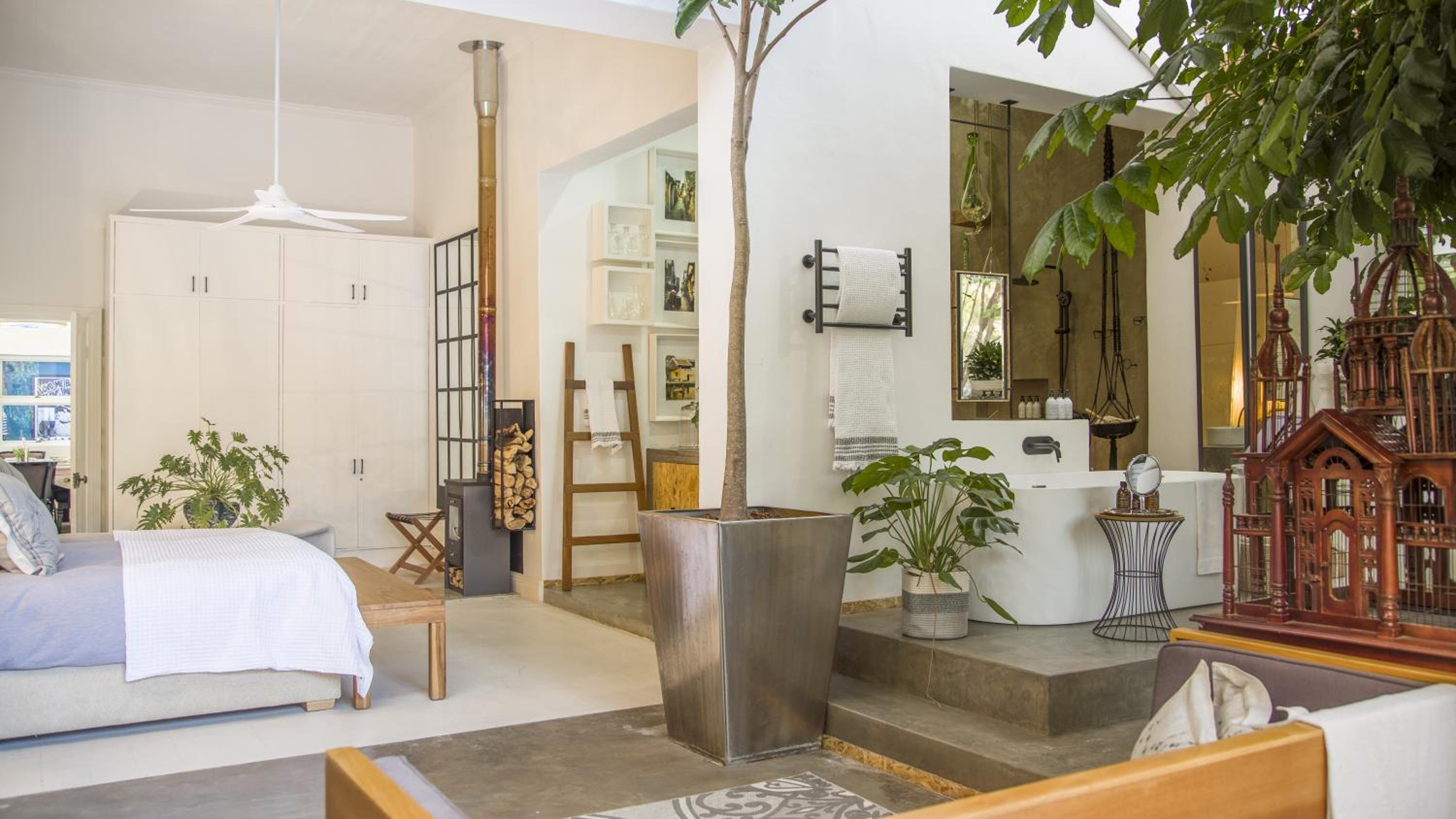 Two-Bedroom House - Photo 13