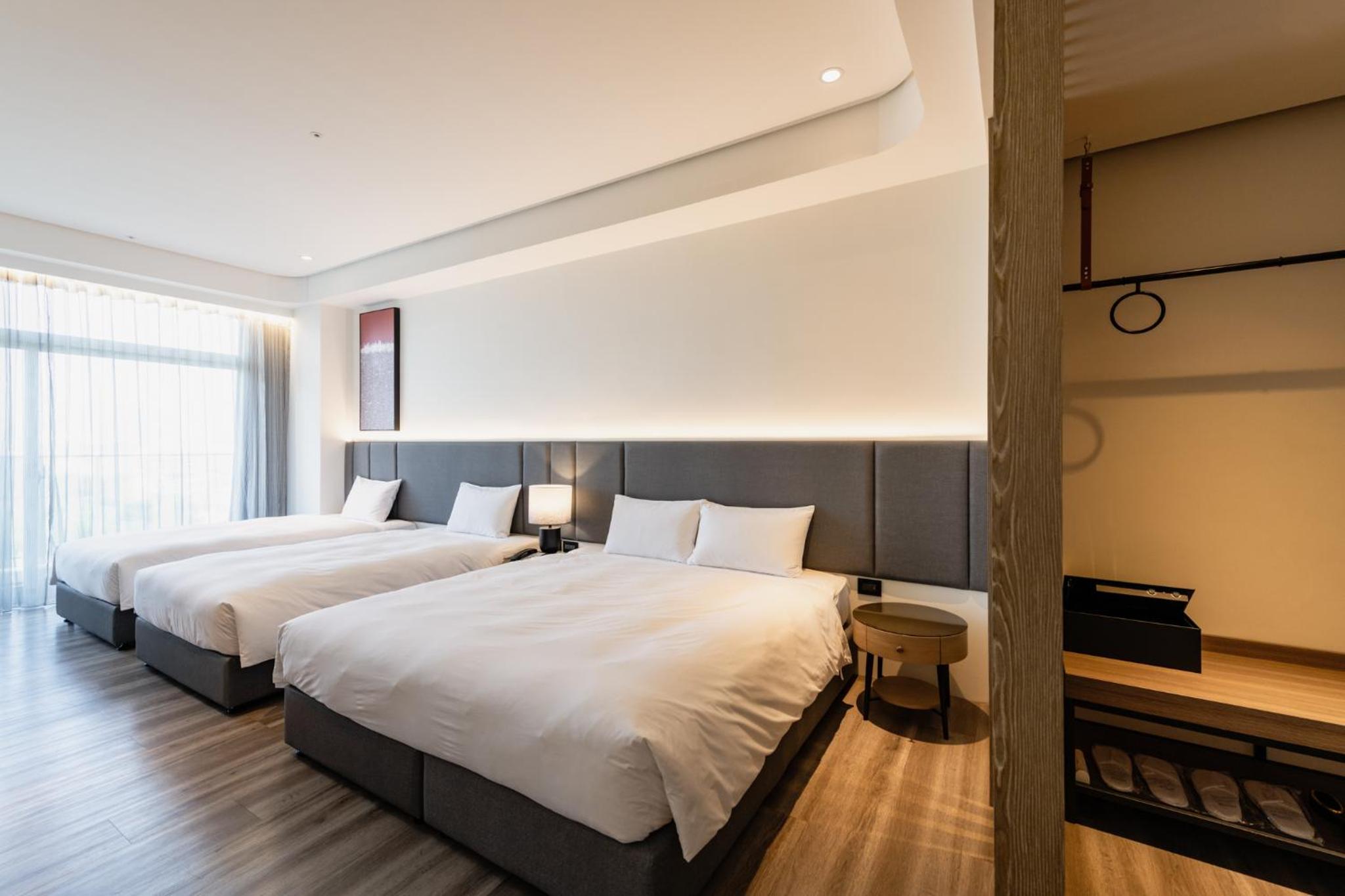 Quadruple Room With Lake View