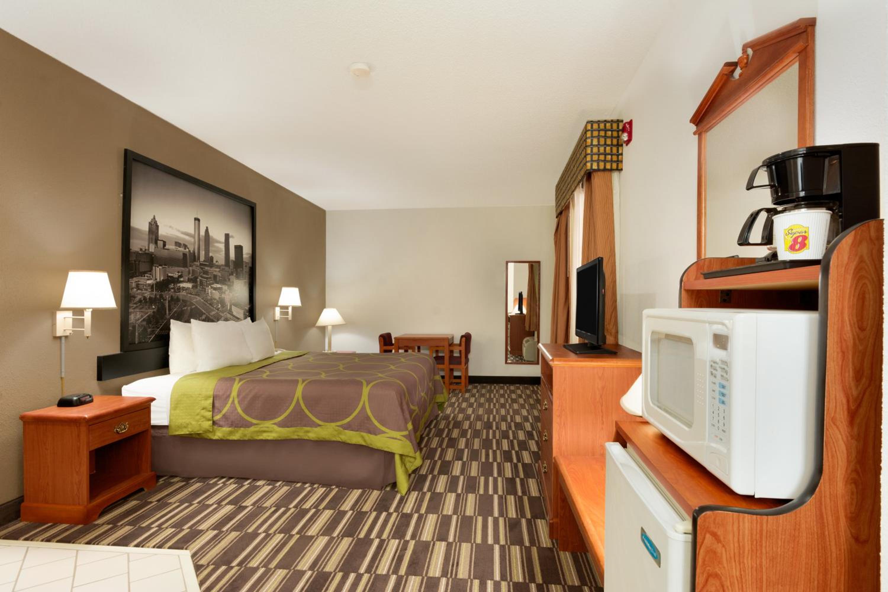 Superior King Room with Spa Bath-  Non-Smoking - Photo 1