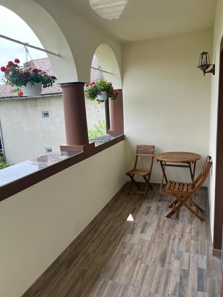 Deluxe Double or Twin Room with Balcony - Photo 1