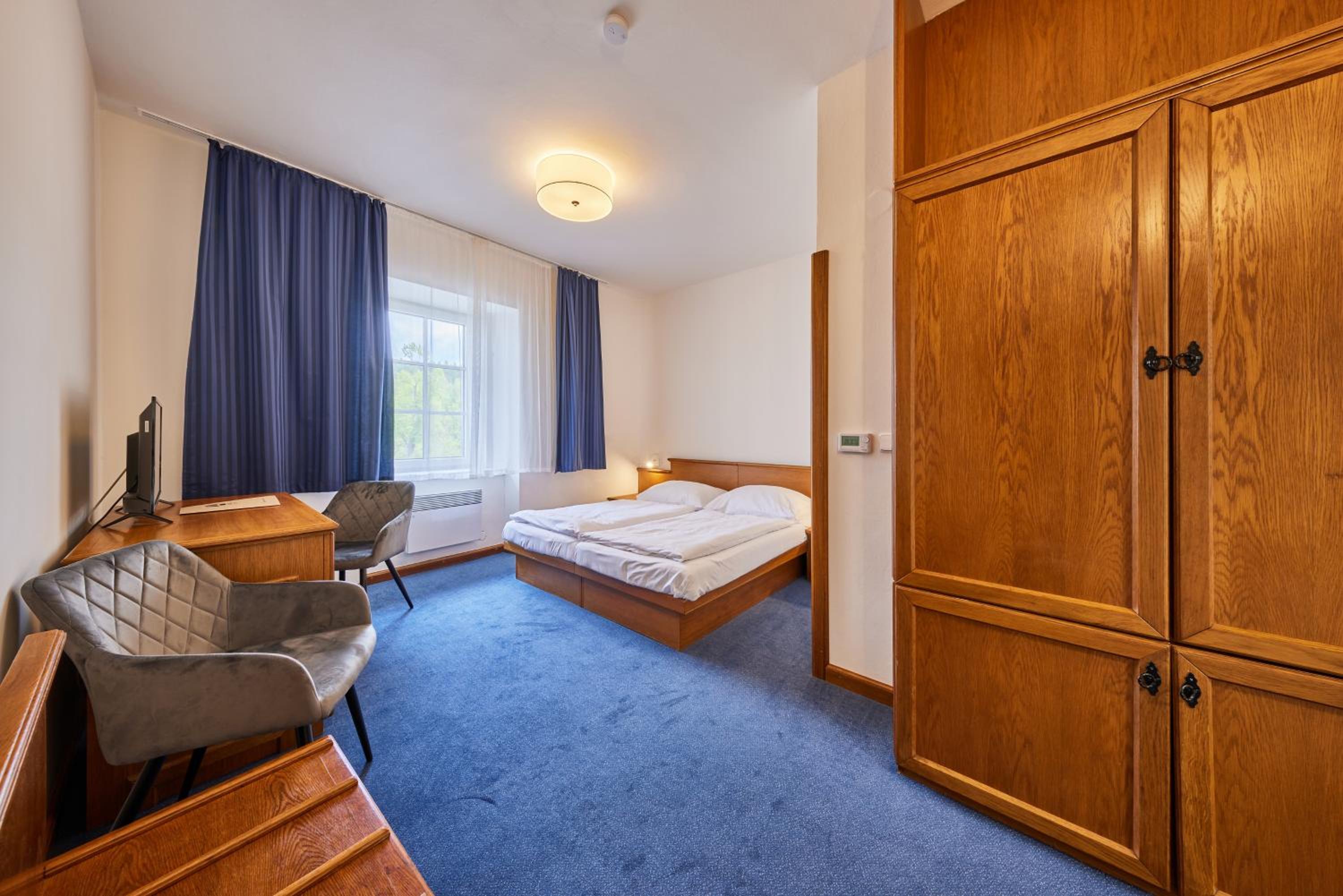 Double Room - Photo 6
