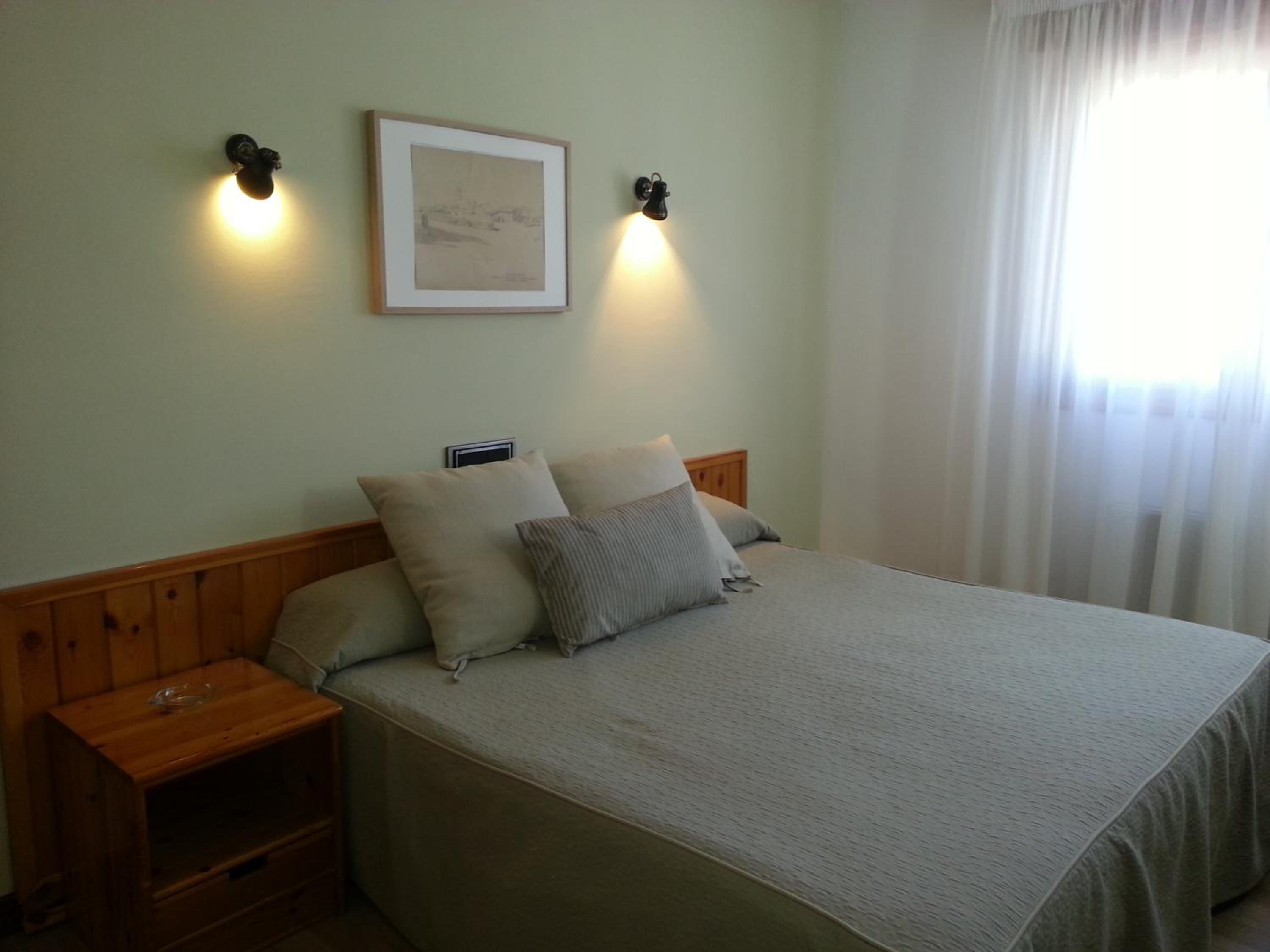 Standard King Room photo 2