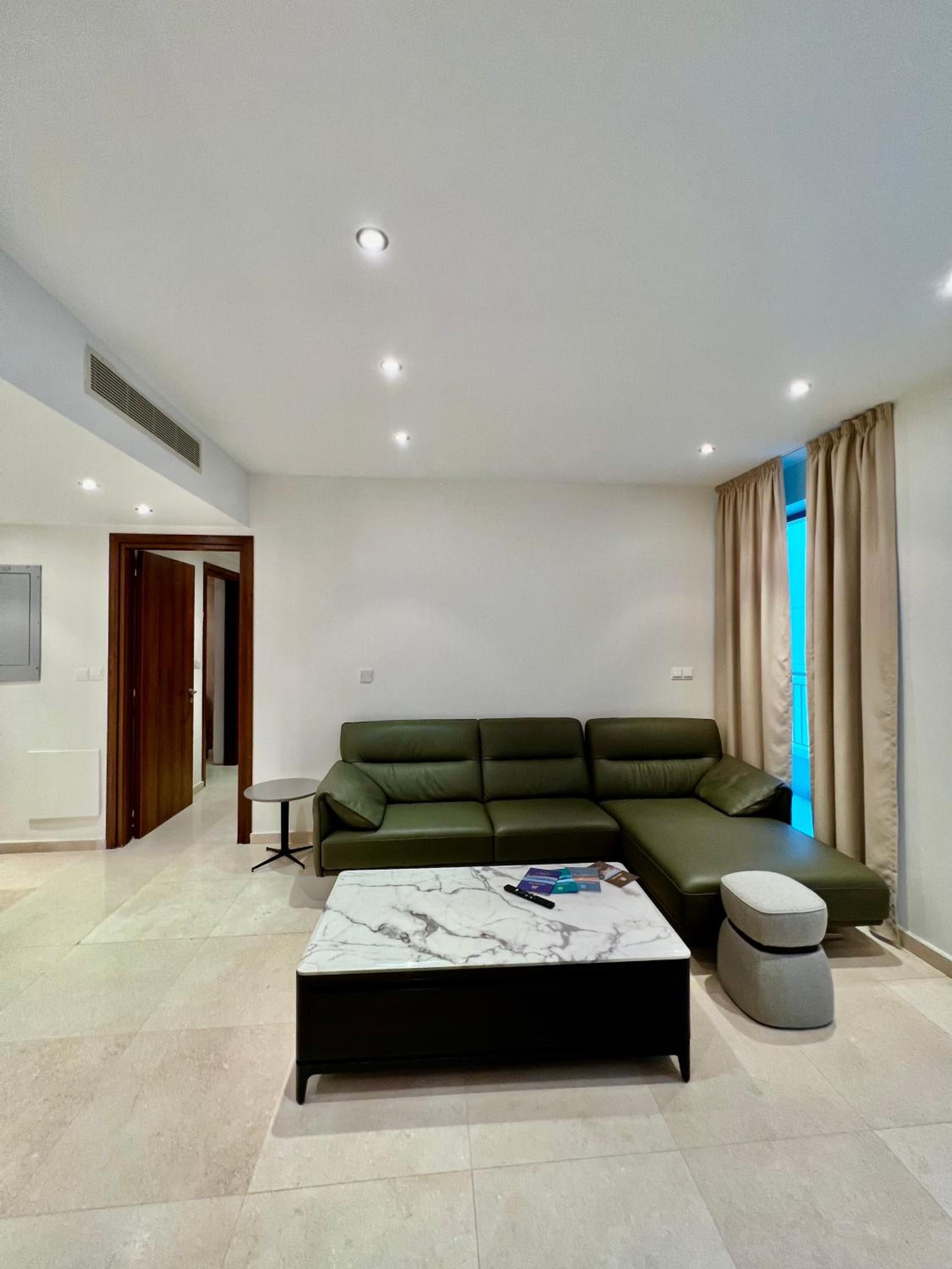 Apartamento con Balcón
