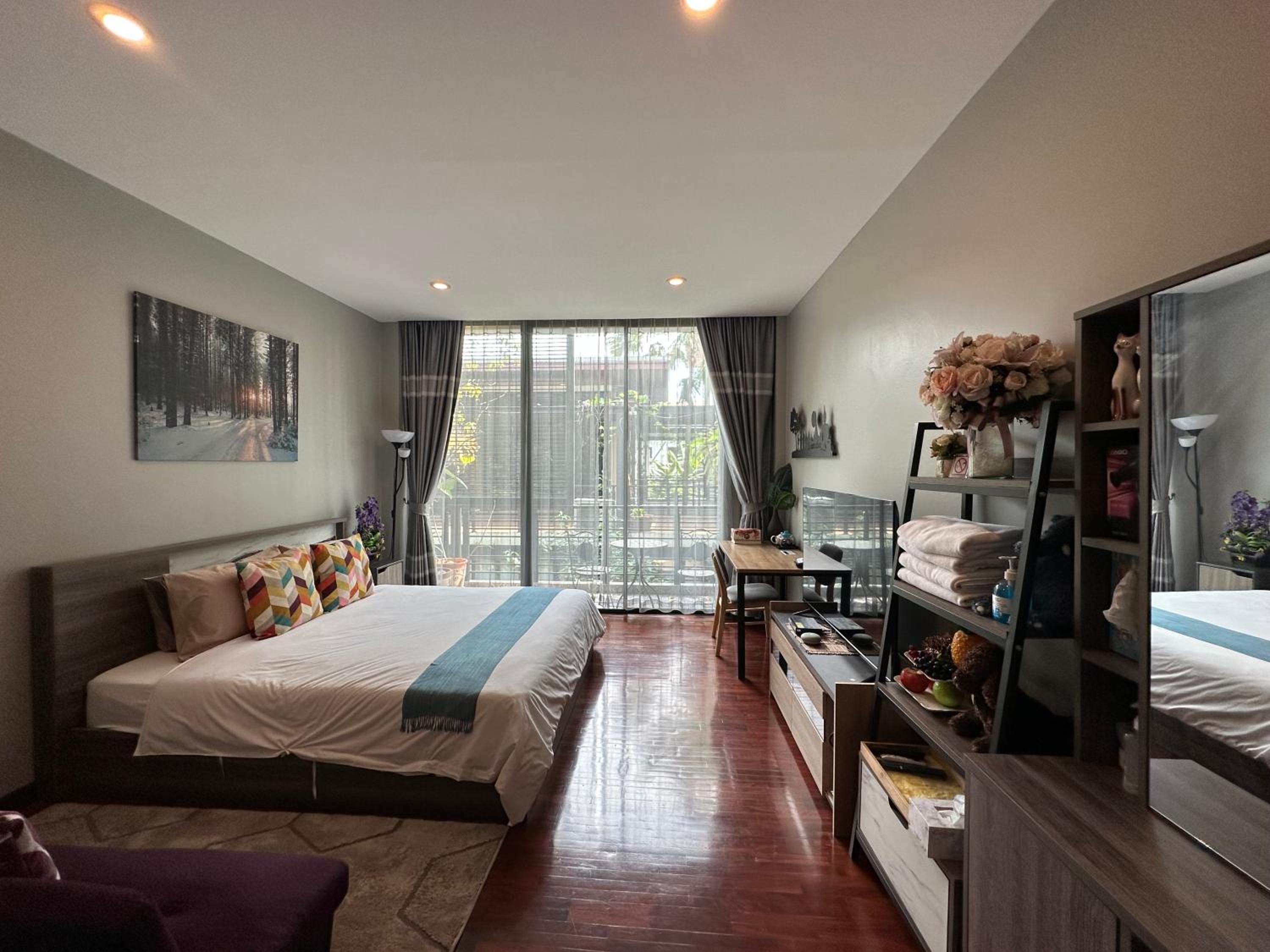 King Room with Balcony photo 2