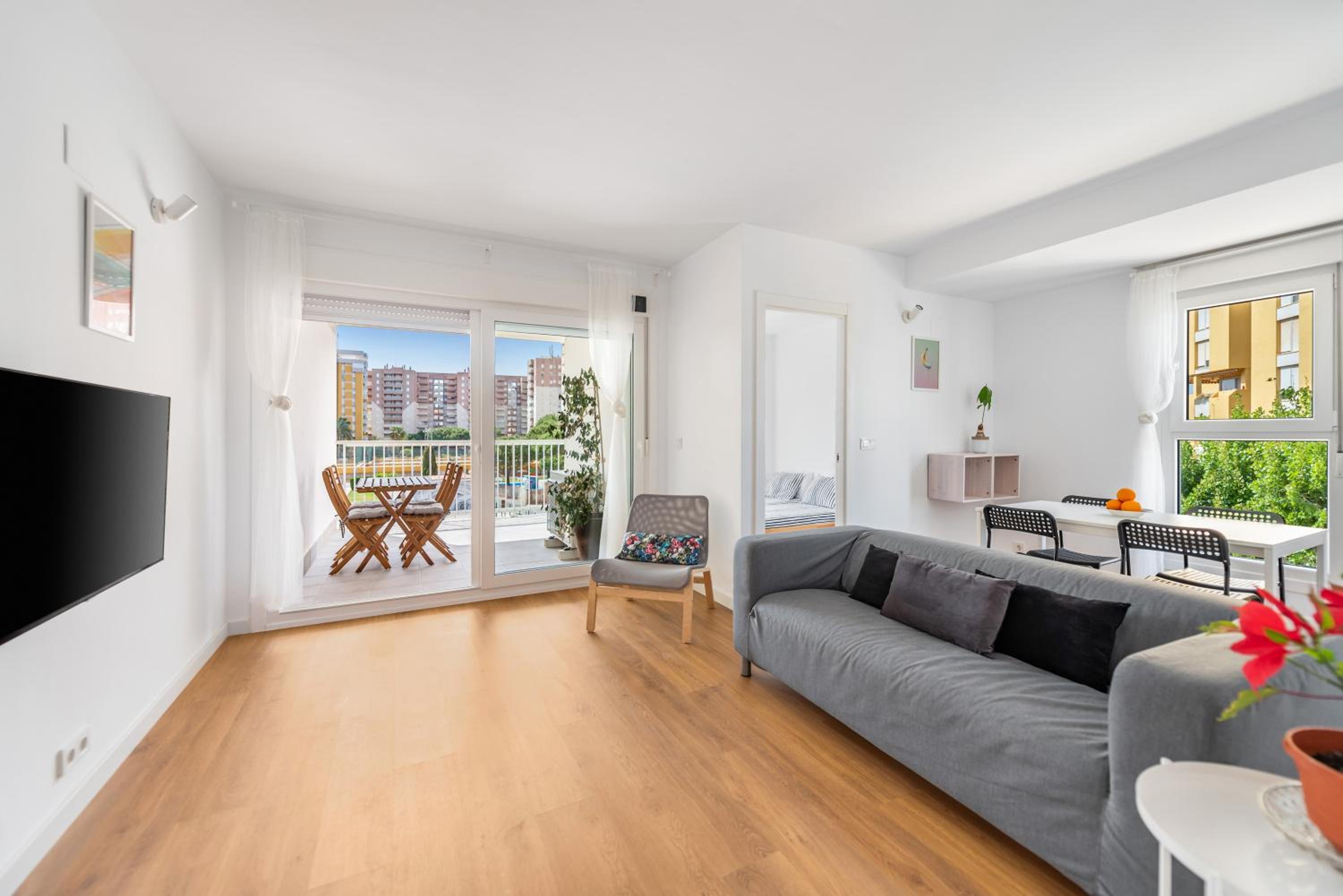 Two-Bedroom Deluxe Apartment with Balcony photo 1