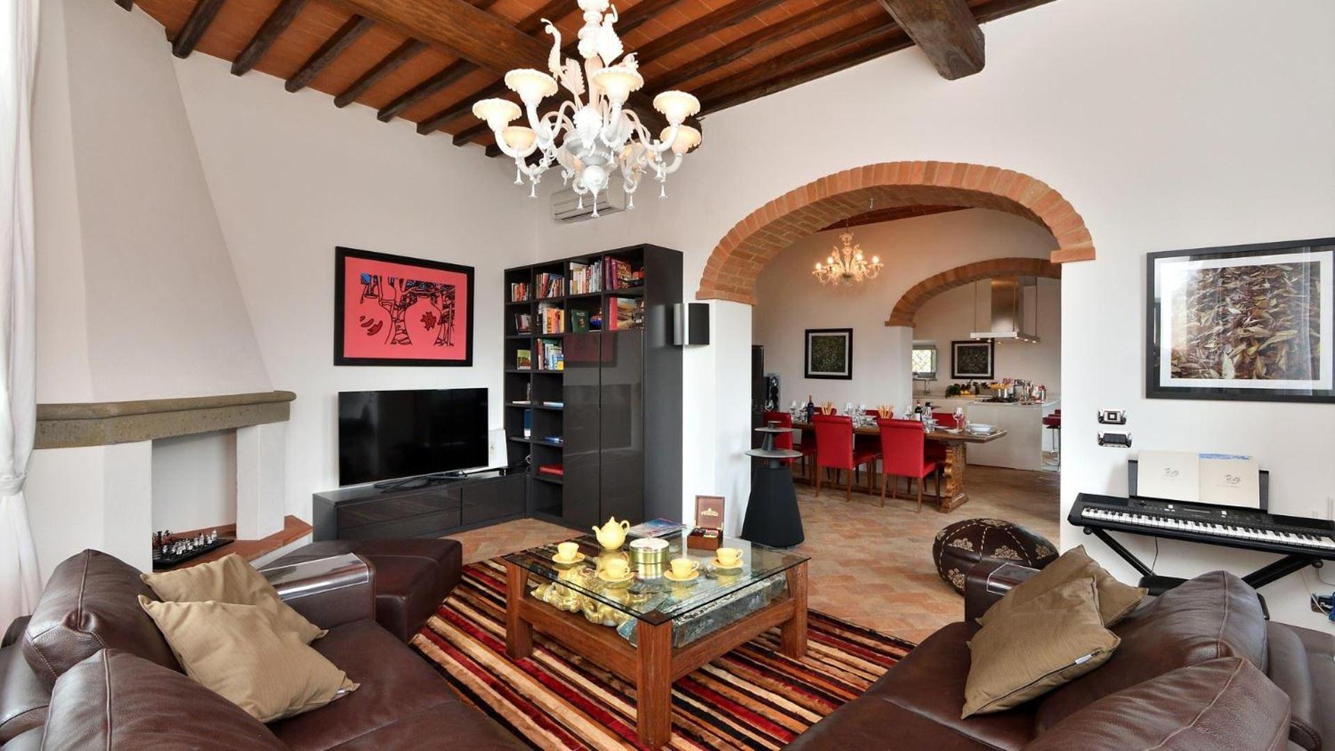 Four-Bedroom Villa photo 1