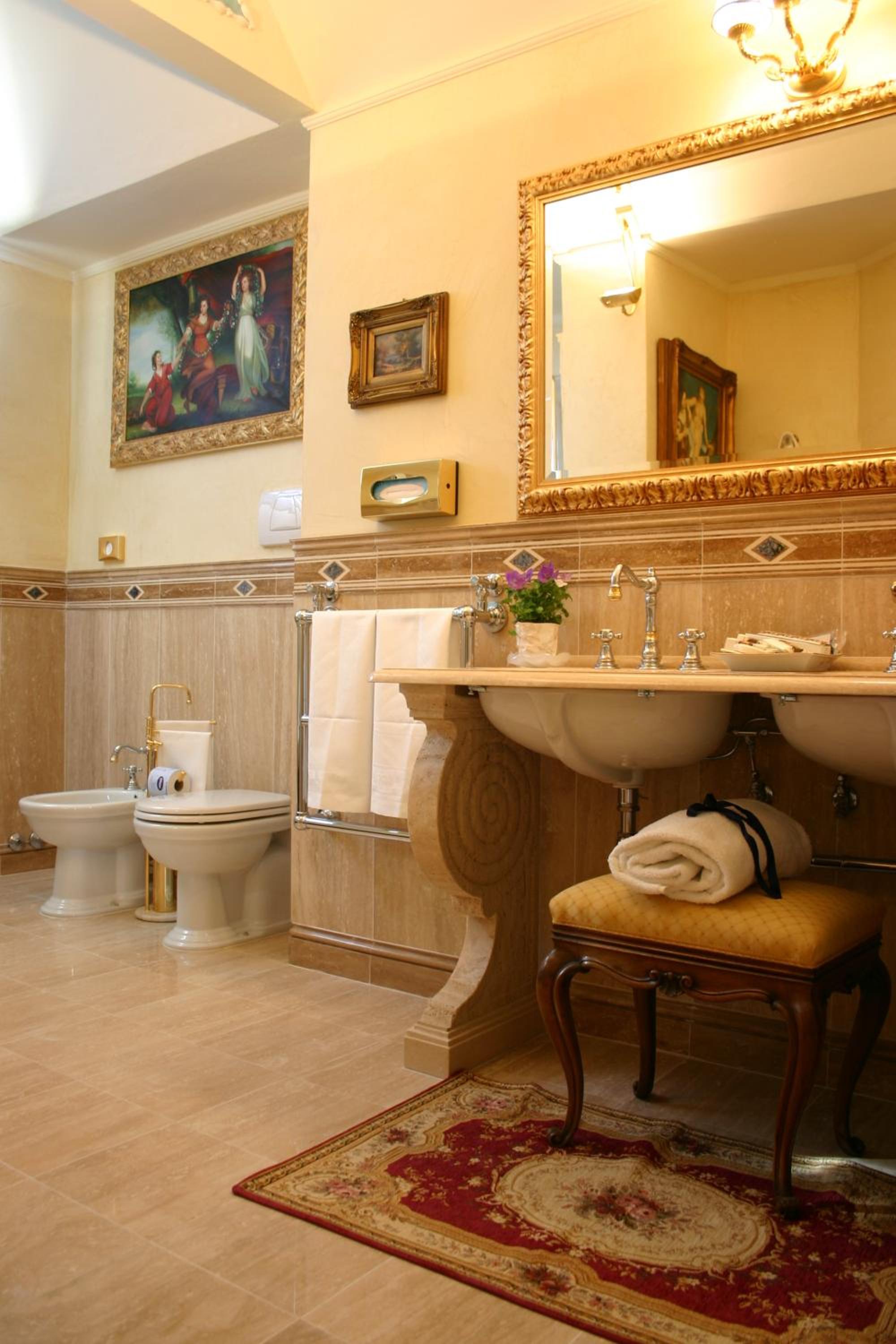 Michelangelo Suite (3 Adults) - Photo 7