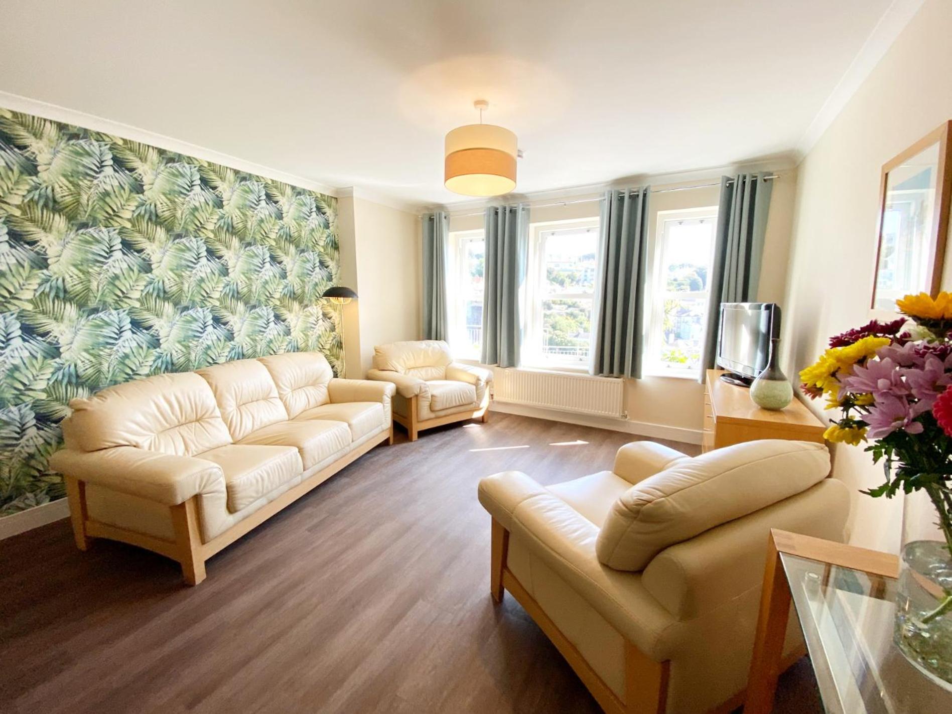 Apartment with Terrace photo 2