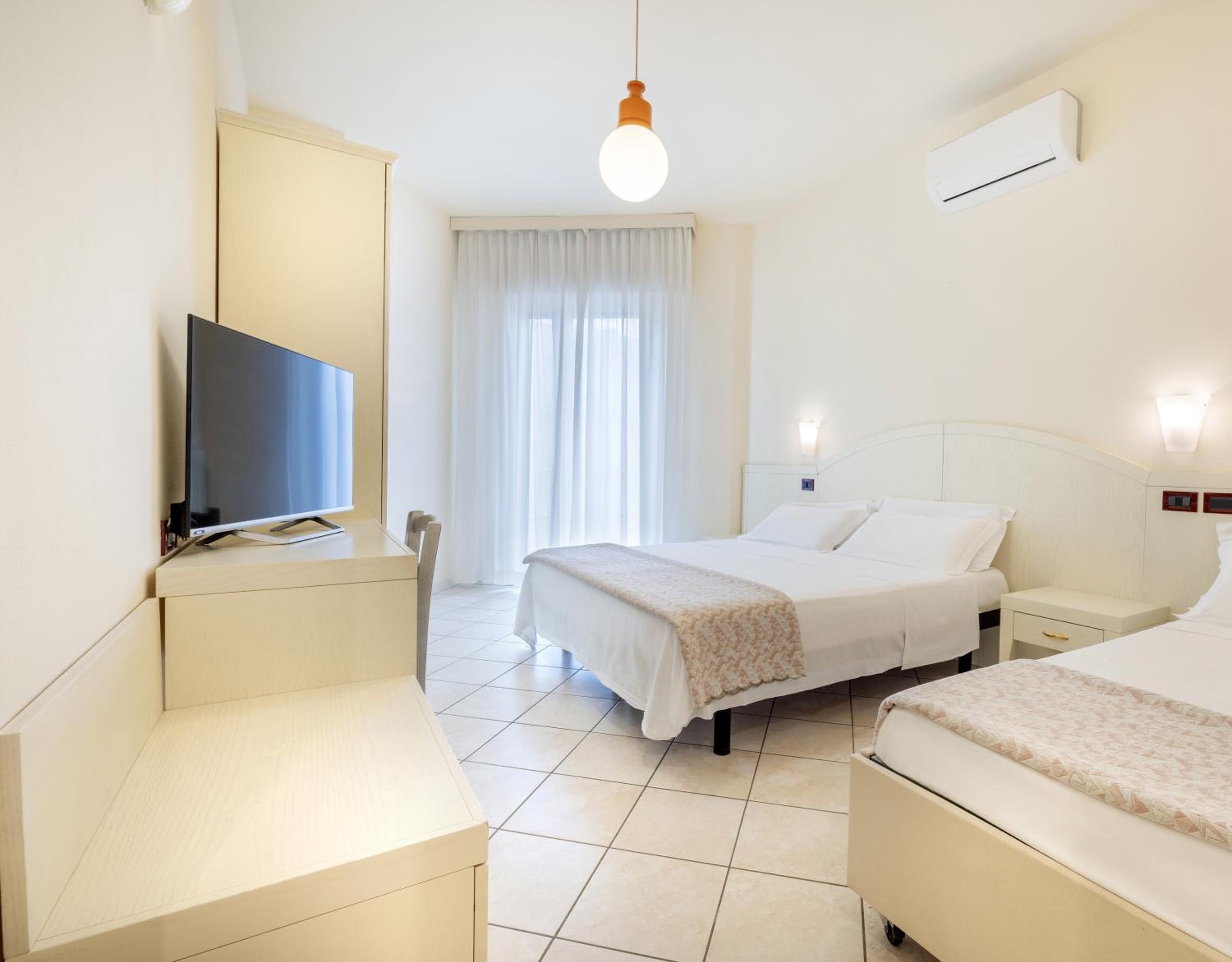 Comfort Triple Room photo 3