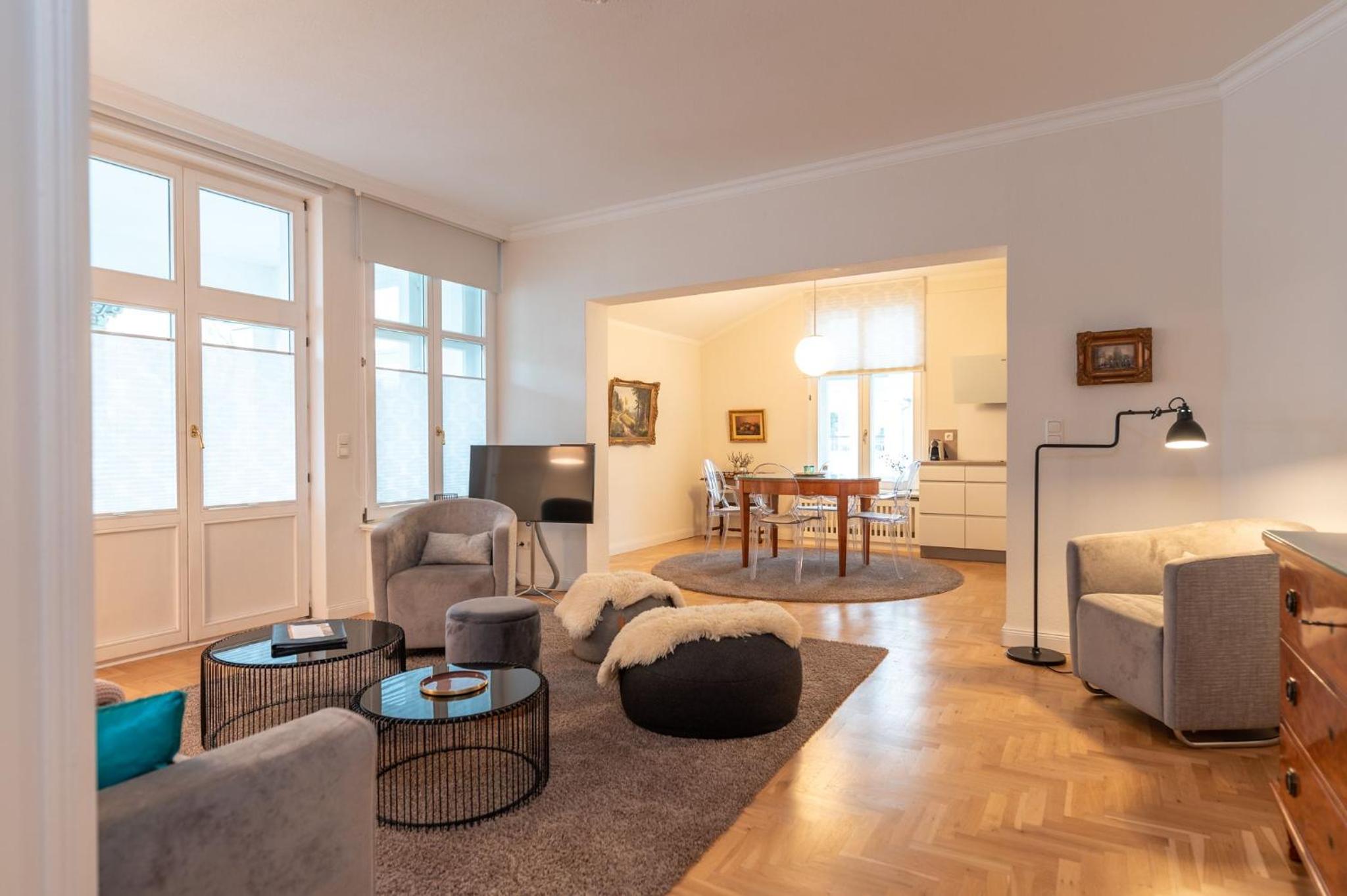 One-Bedroom Apartment with Terrace photo 1