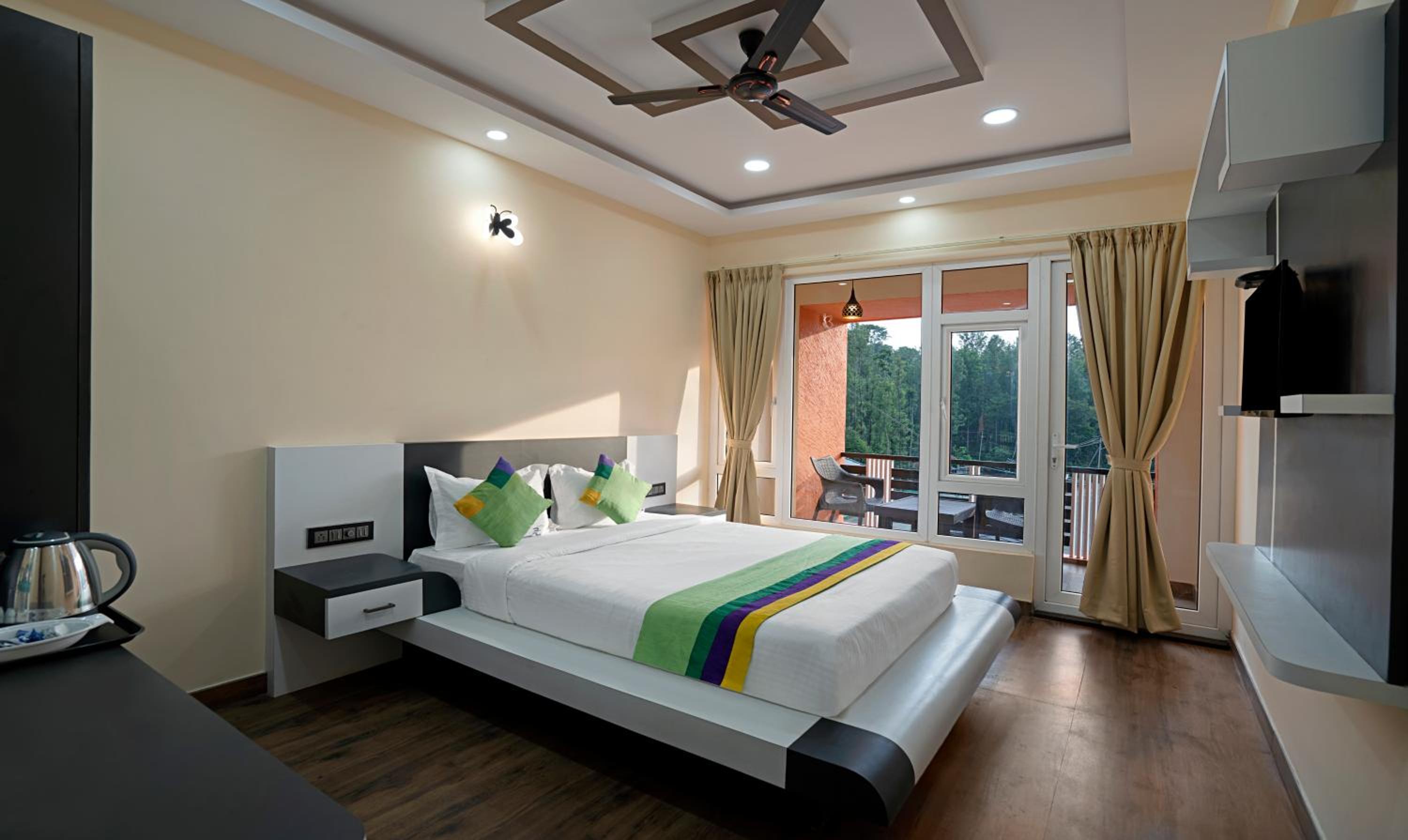 Standard Room with Balcony photo 1