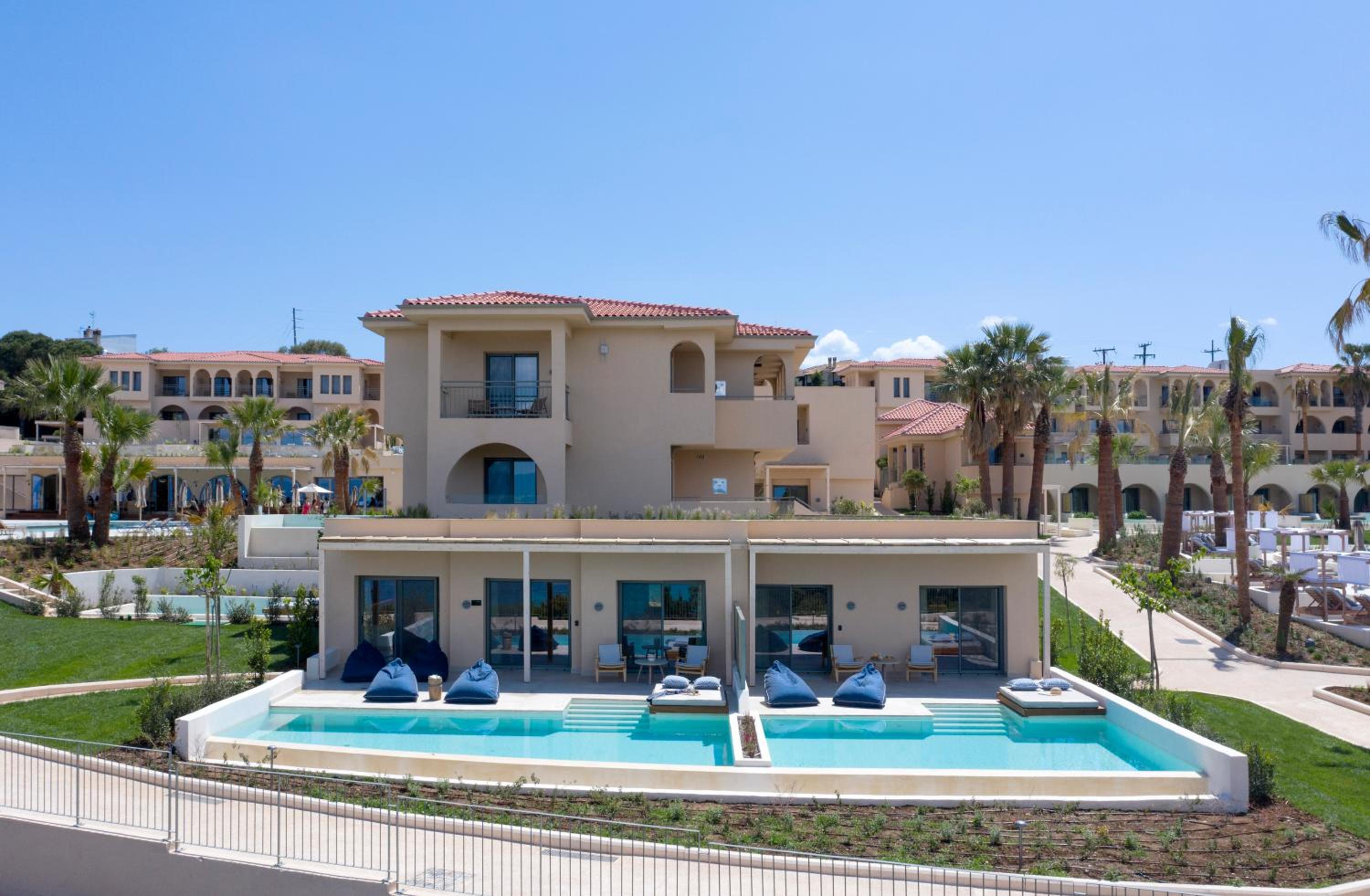 One Bedroom Panoramic suite Sea View with Private Pool & Hot Tub - Photo 12