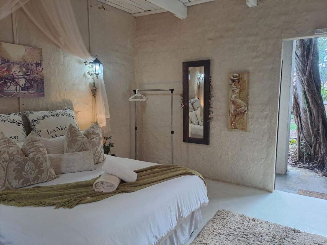 Budget Double Room - Photo 1