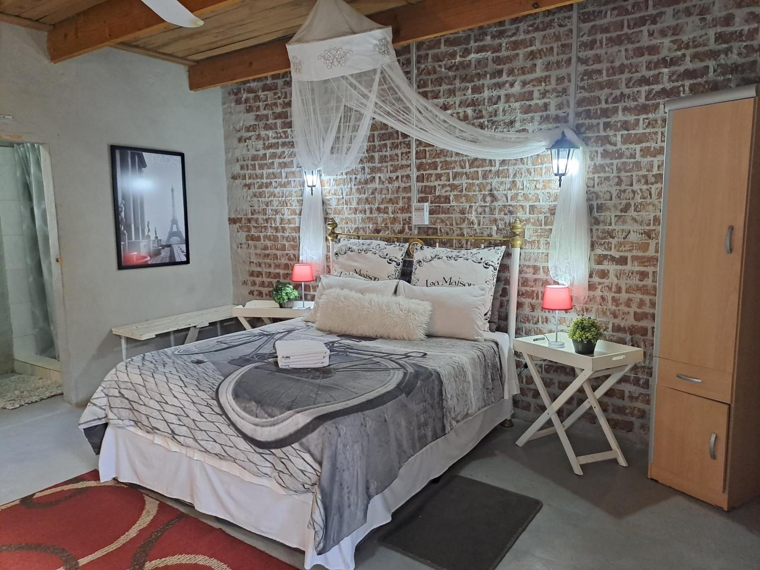 Economy Double Room - Photo 6