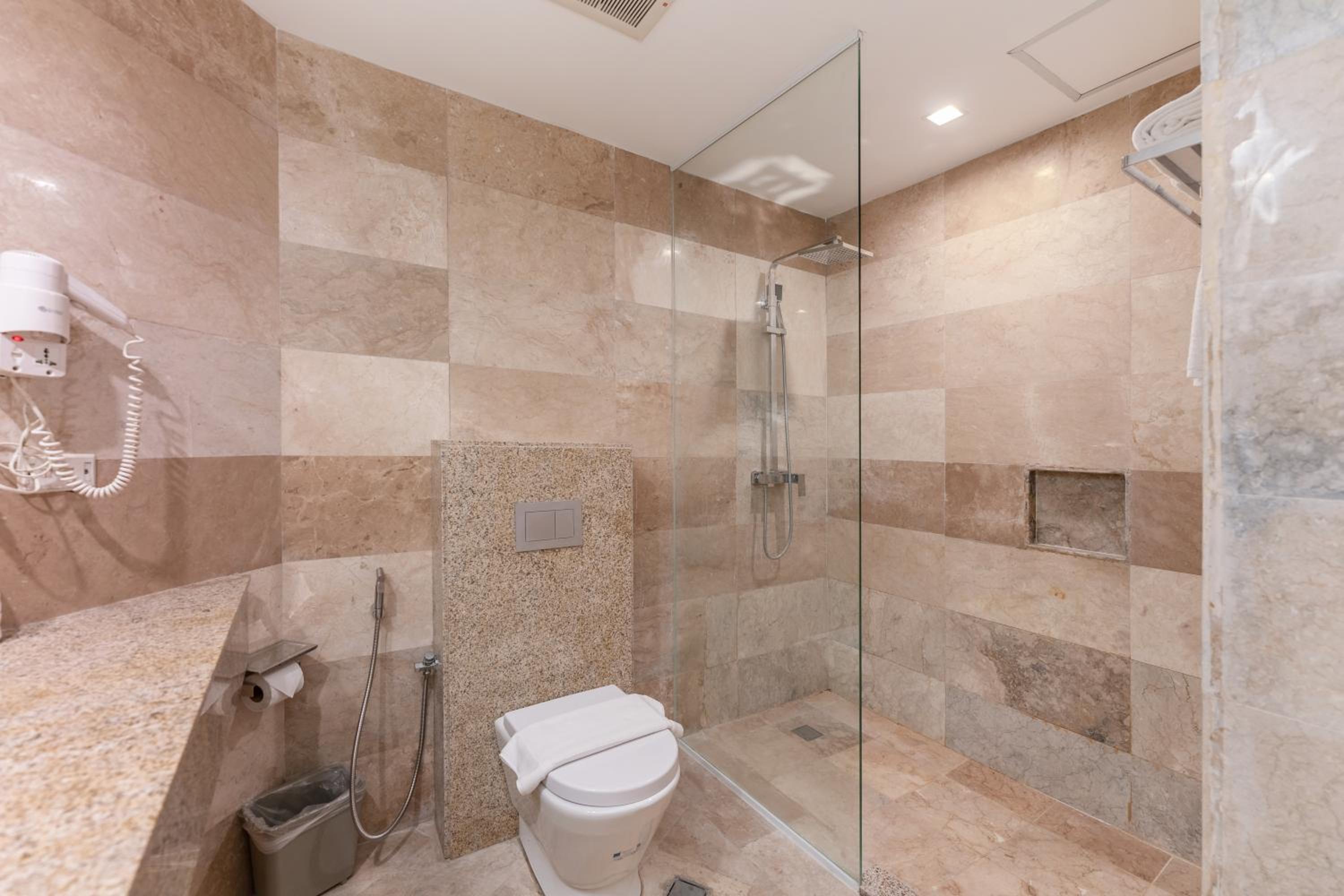 Deluxe Room - Photo 2