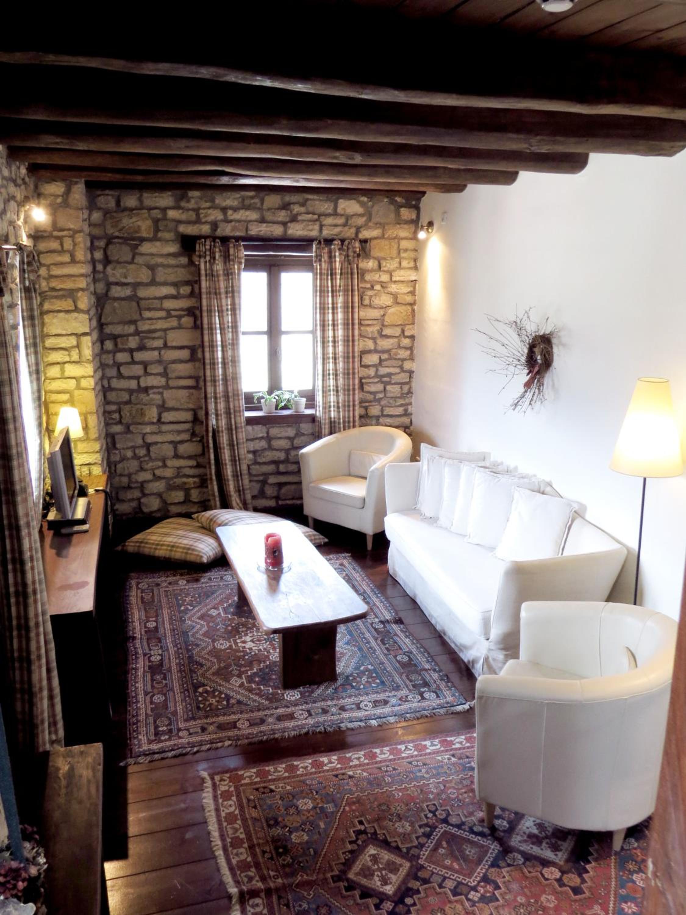 Quadruple Room - Photo 12