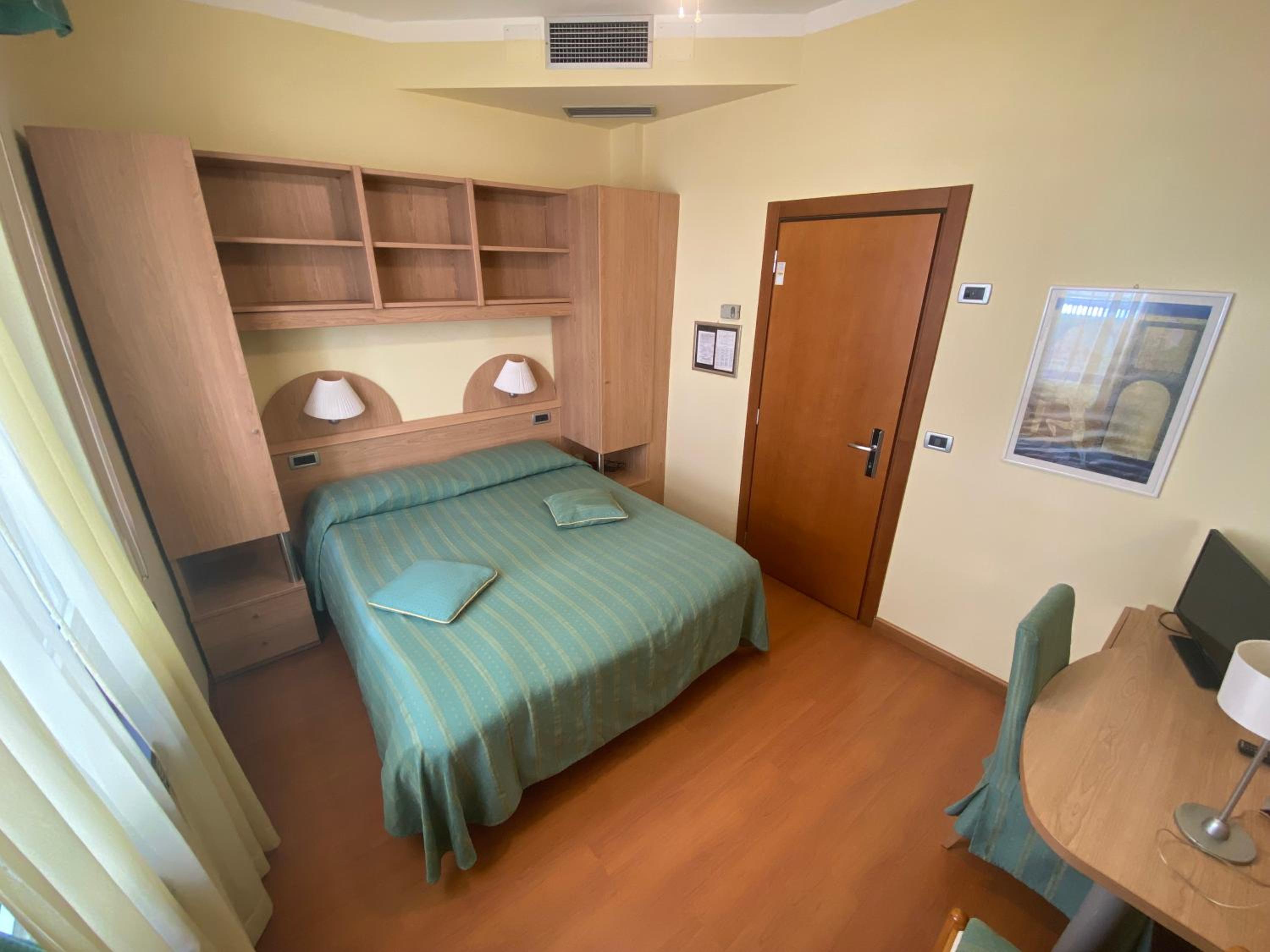 Habitación Doble Pequeña