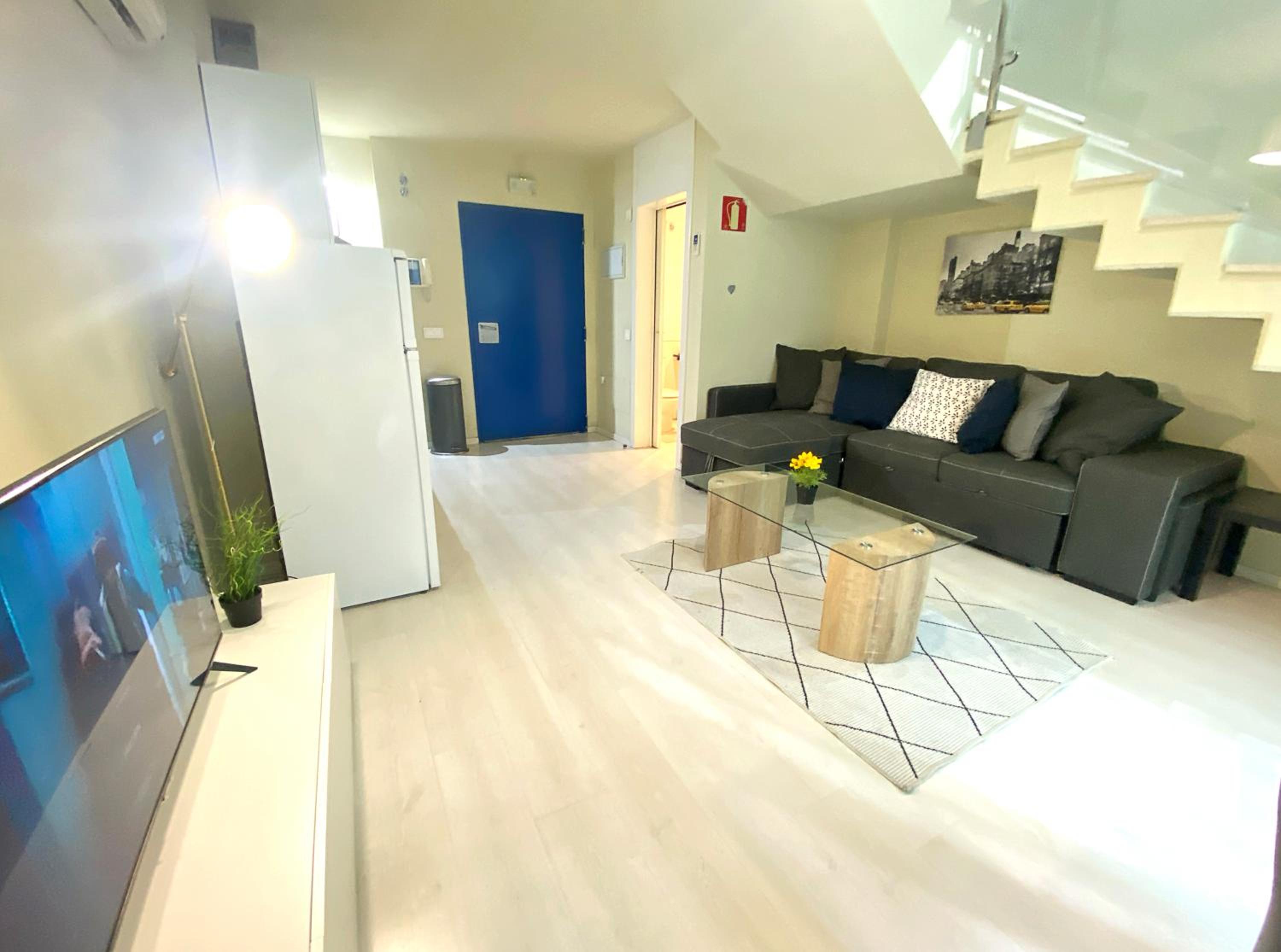 Duplex three bedroom with balcony photo 2