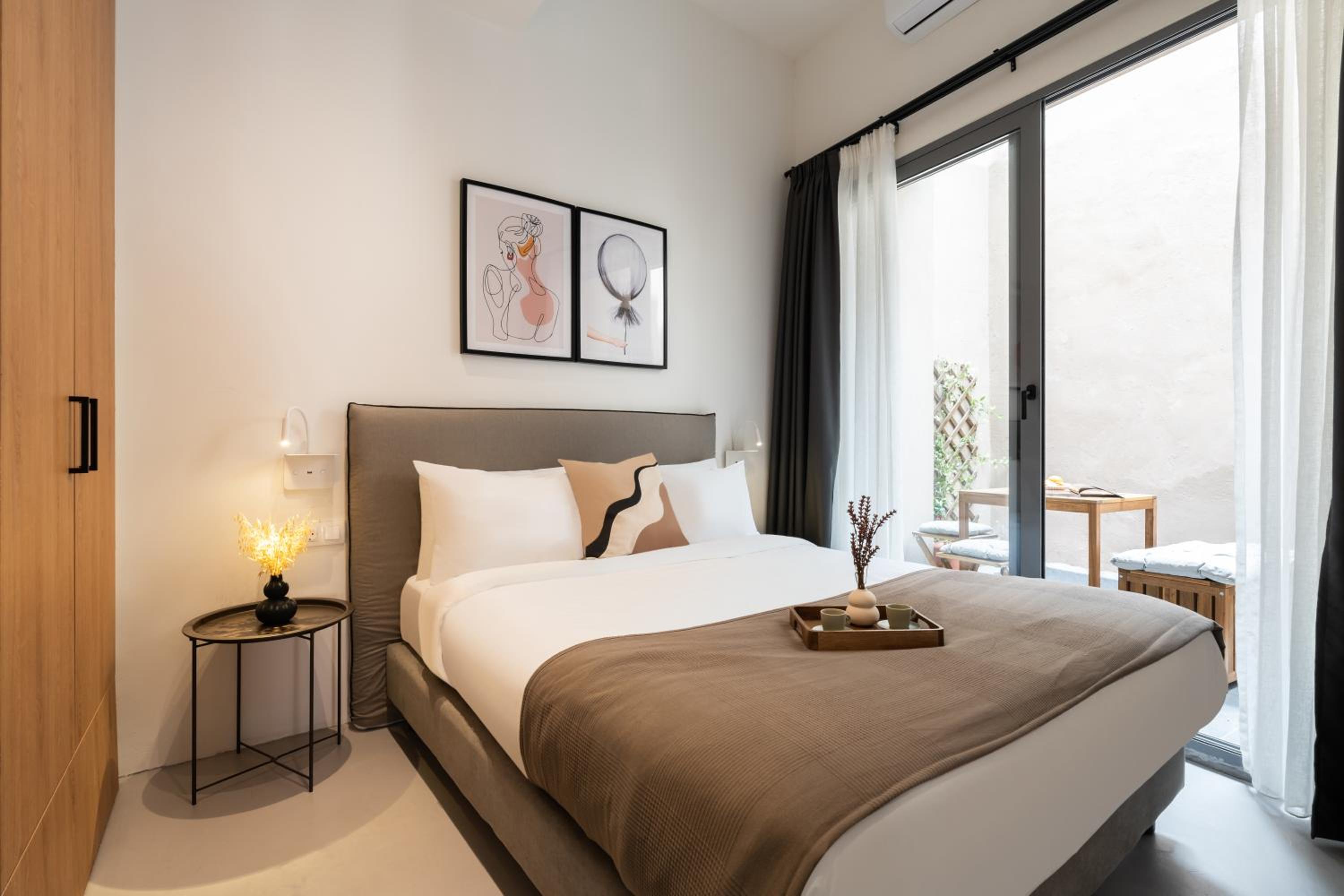 Street level Junior suite