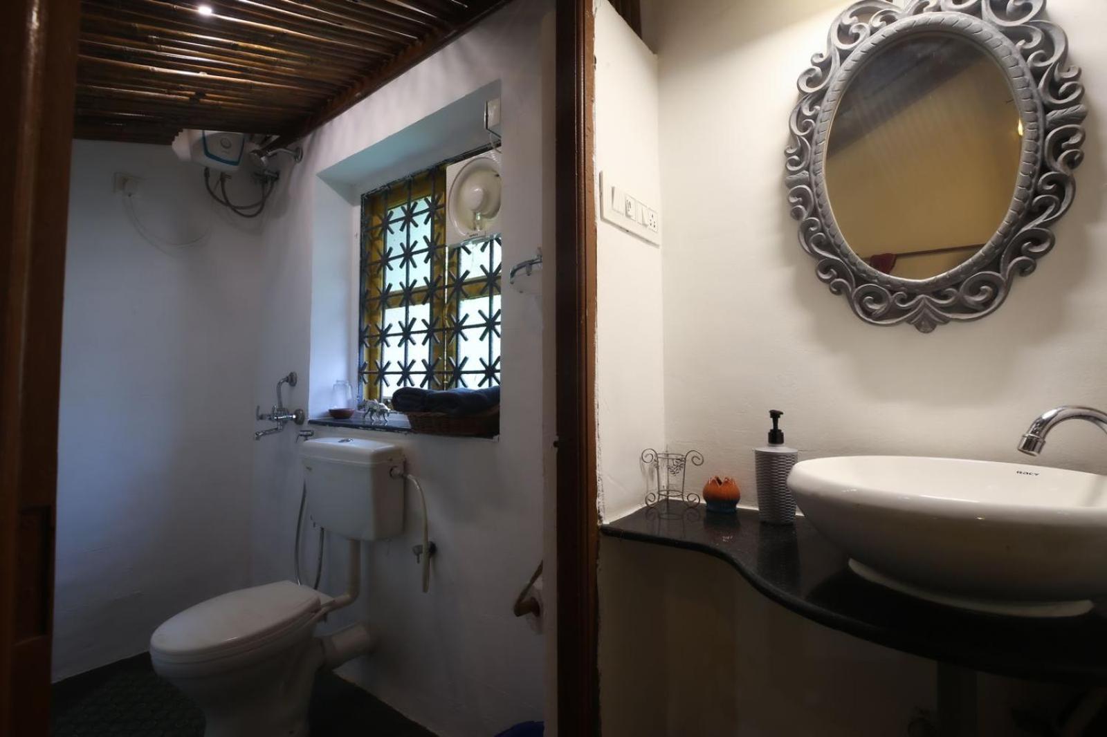 Double Room - Photo 4