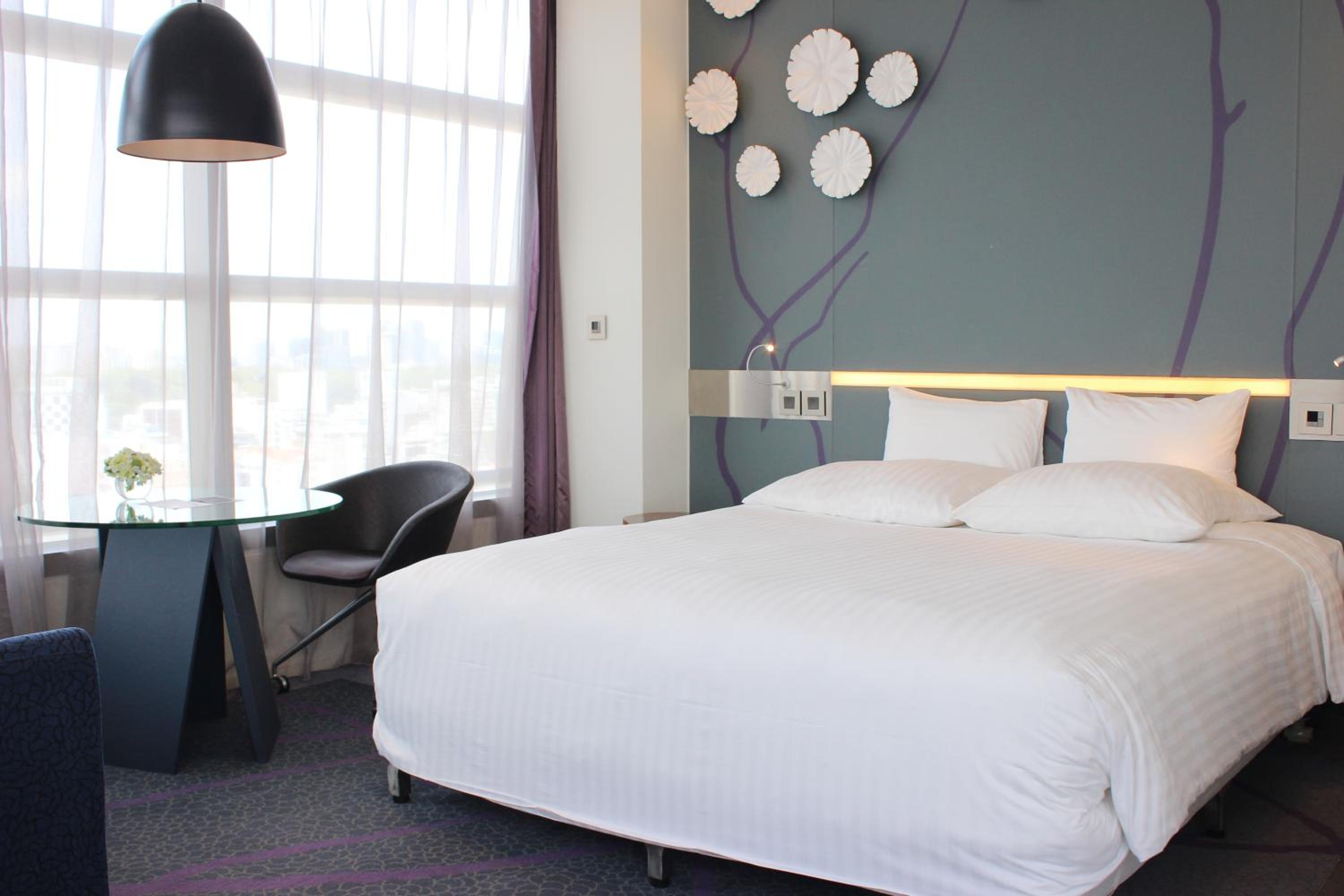 Deluxe King Room photo 2