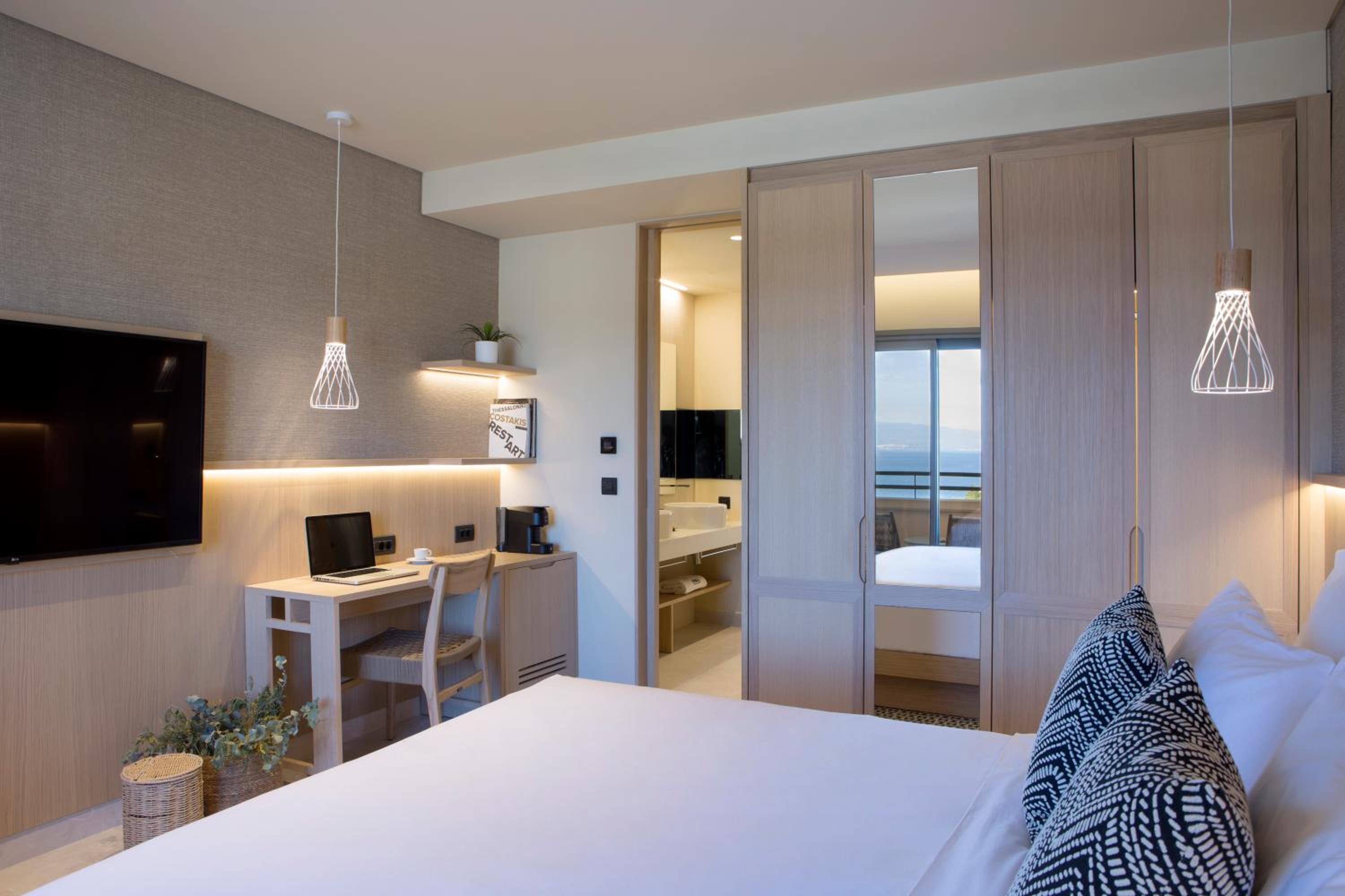 One bedroom suite Sea View - Photo 5